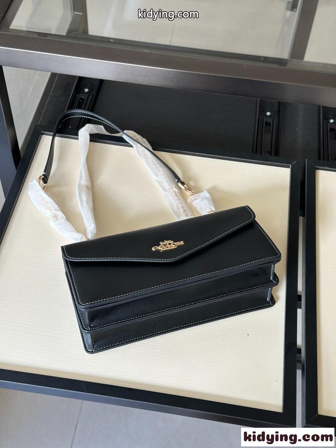 シンプル 上品 レザー ショルダーバッグ コーチ バッグ スーパーコピー ブラック-2
