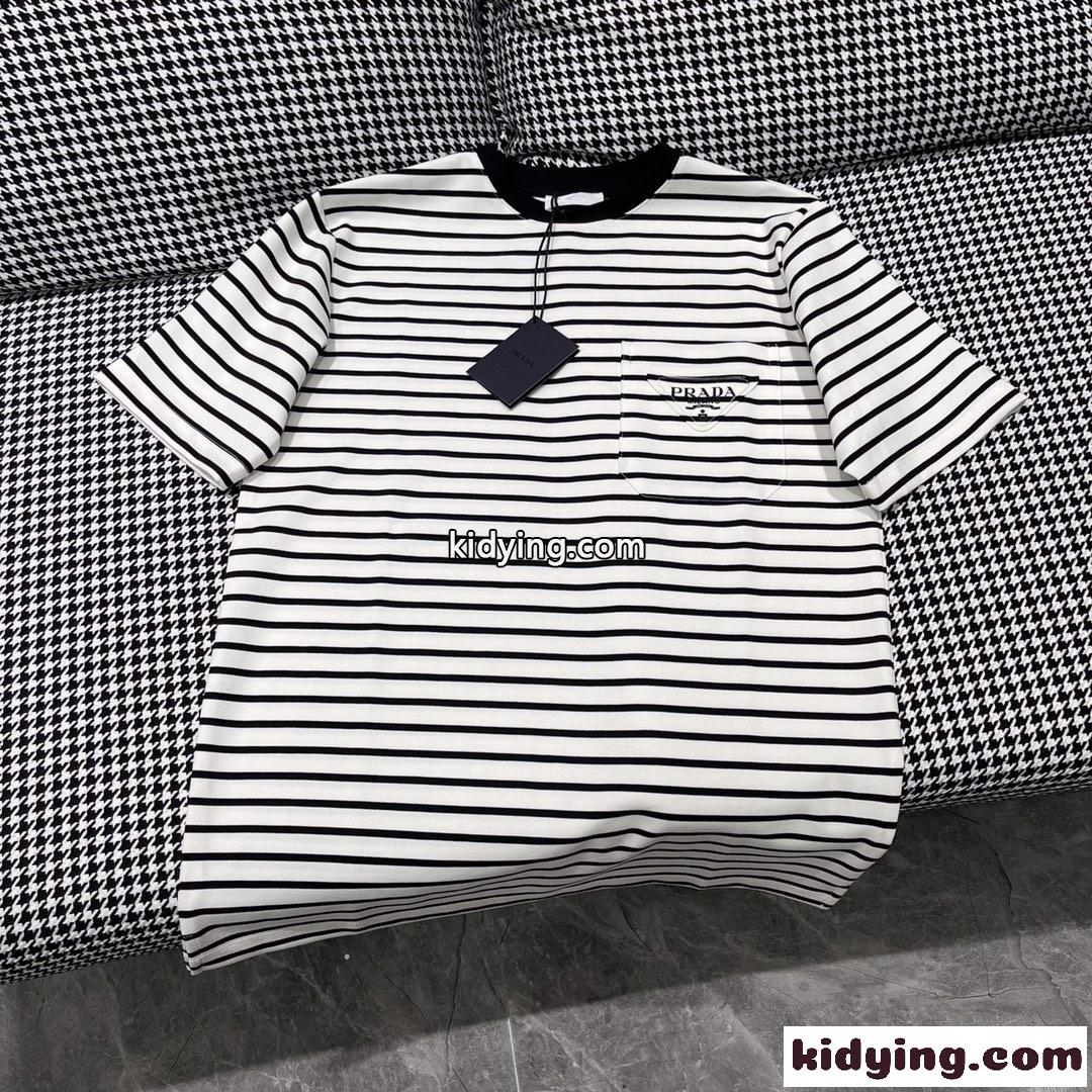 三角ロゴ ストライプ 半袖Tシャツ プラダ Tシャツ コピー クルーネック カジュアル 合わせやすい-3