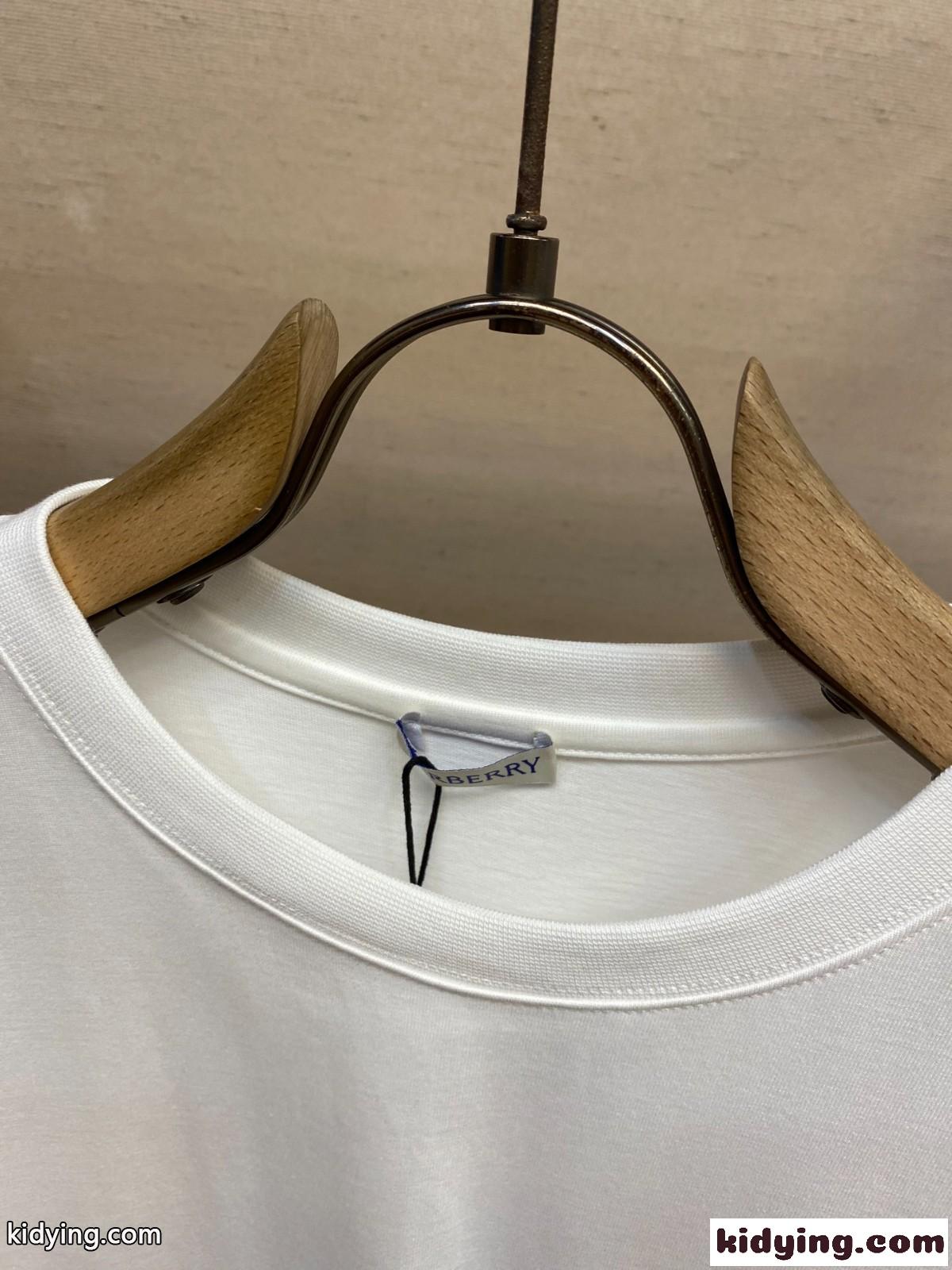 カジュアル 合わせやすい バーバリー Tシャツ 偽物 半袖Tシャツ ホワイト-0