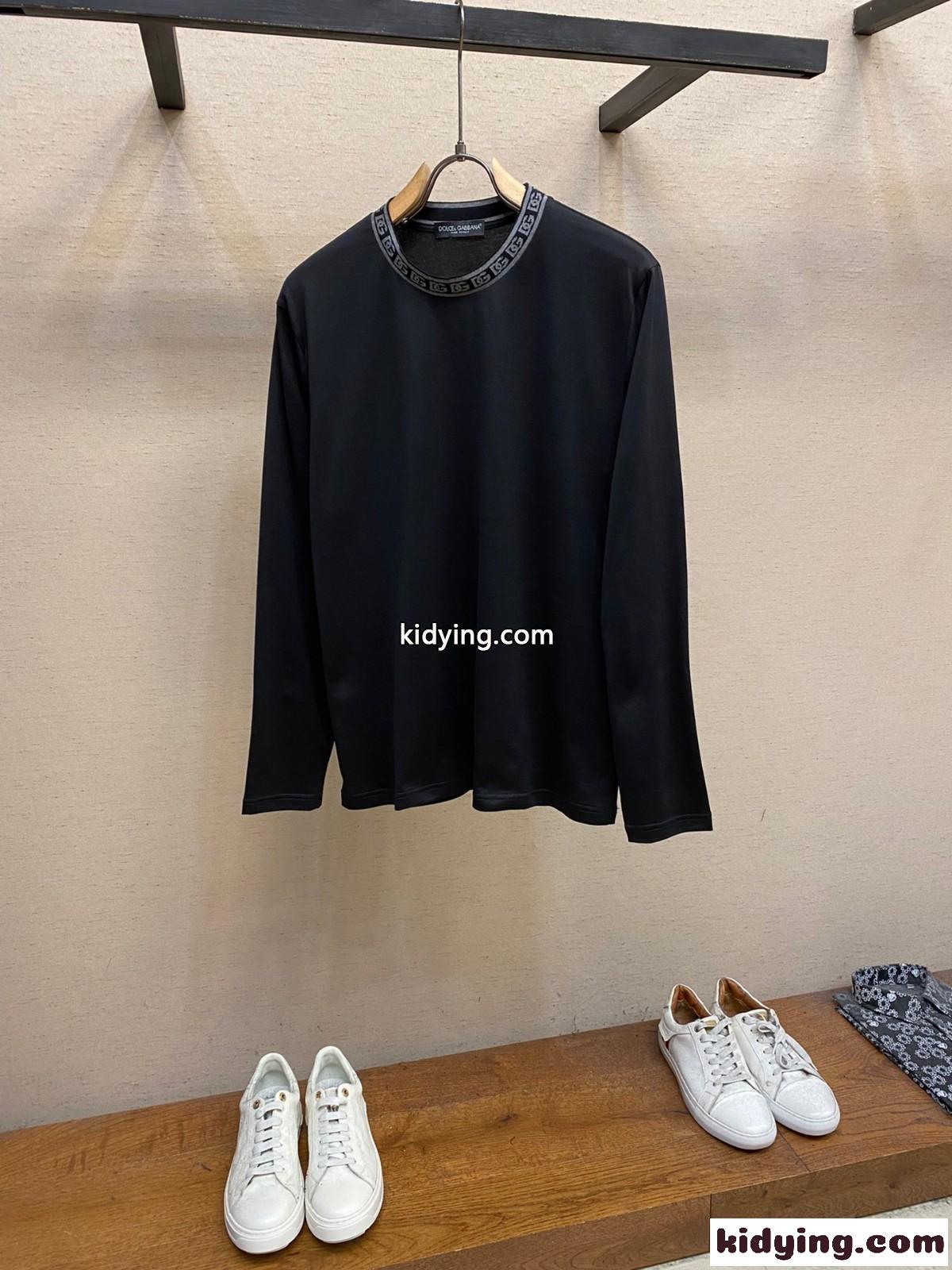 おしゃれ ネックロゴ長袖Tシャツ ドルチェ&ガッバーナ Tシャツ コピー ブラック-0
