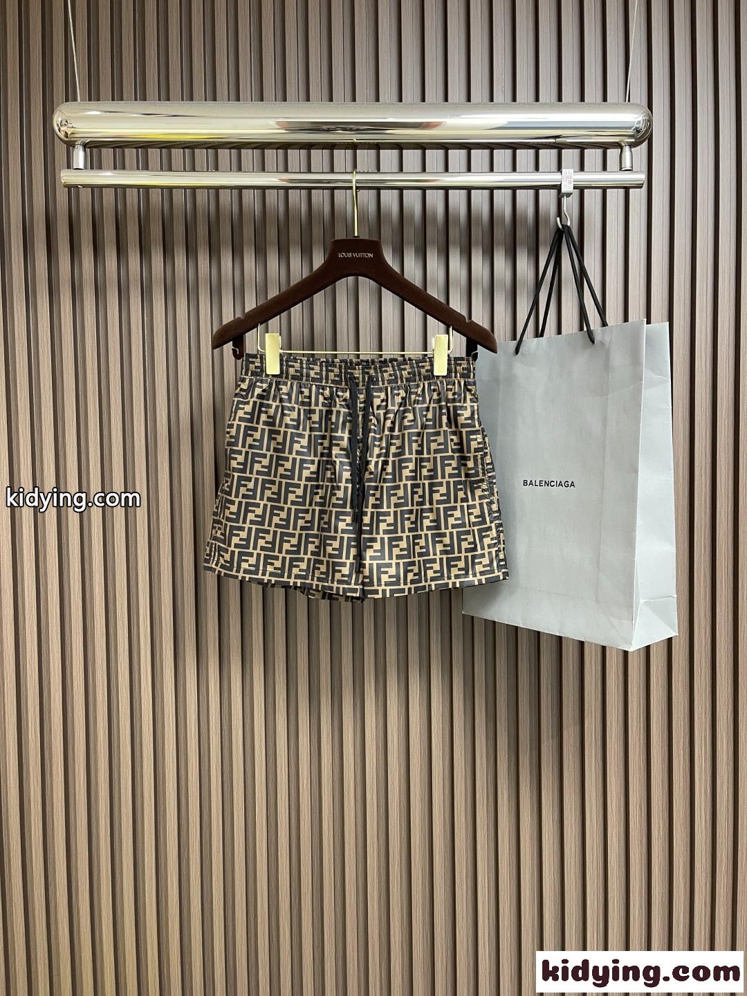 夏の定番 メンズ スイムショーツ フェンディ パンツ 偽物 ショートパンツ ブラウン-0