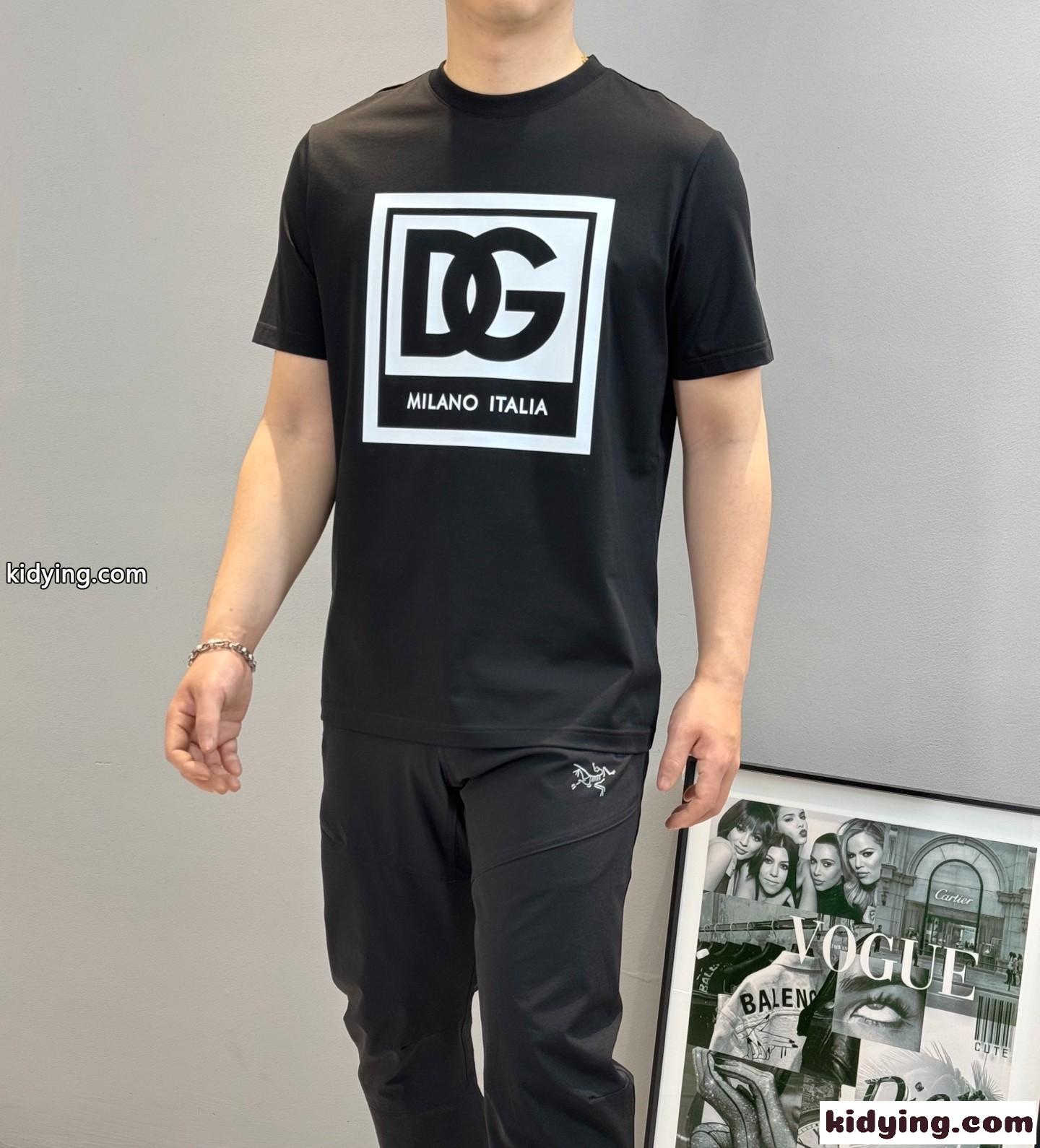 定番 カジュアル プリント クルーネック 半袖Tシャツ ドルチェ&ガッバーナ Tシャツ コピー ブラック-2