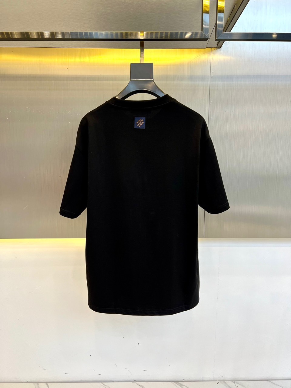 洗練された ロゴ刺繍 クルーネック ルイ・ヴィトン Tシャツ 偽物 コットン ブラック-4