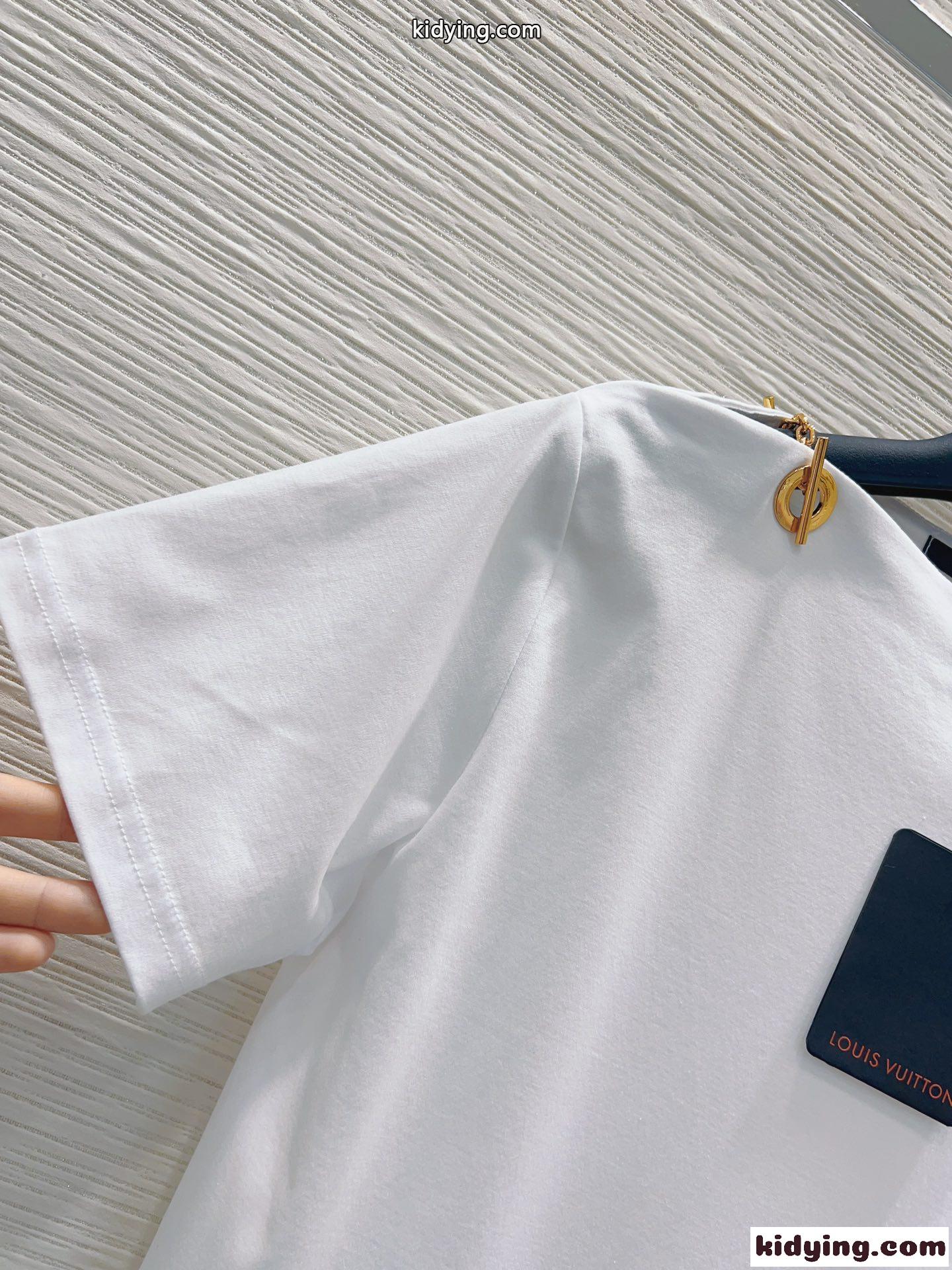 洗練された チェーンショルダー 半袖Tシャツ ルイ・ヴィトン Tシャツ コピー レディース-2
