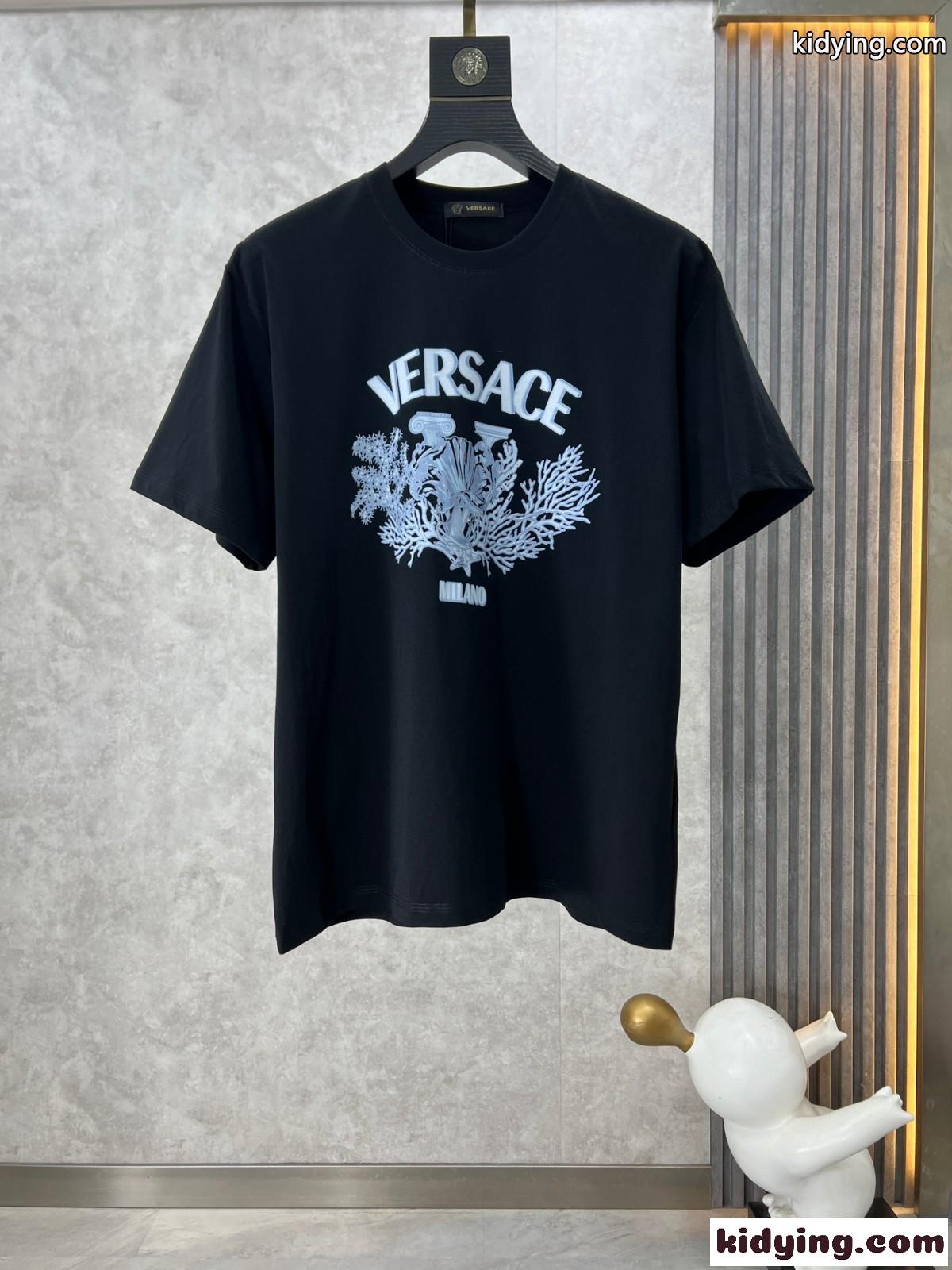 カジュアル ロゴプリント ヴェルサーチェ Tシャツ スーパーコピー ブラック-1