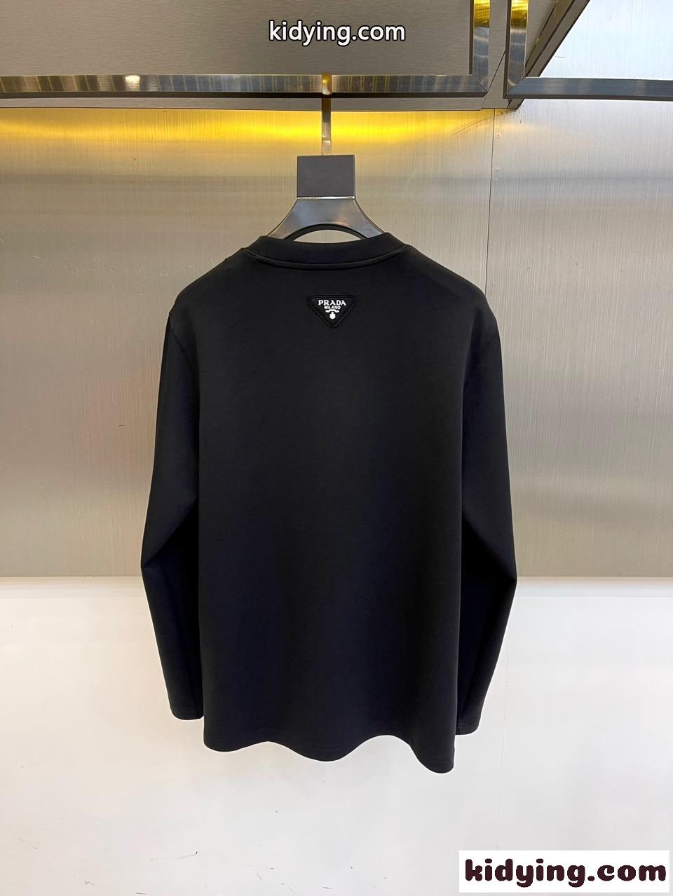 シンプル ロゴ クルーネック 長袖Tシャツ プラダ Tシャツ 偽物 ブラック-3