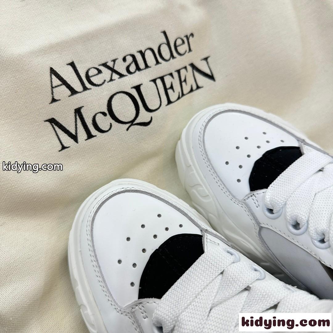 カジュアル おしゃれ Alexander McQueen コート テック トレーナー スニーカー コピー-4