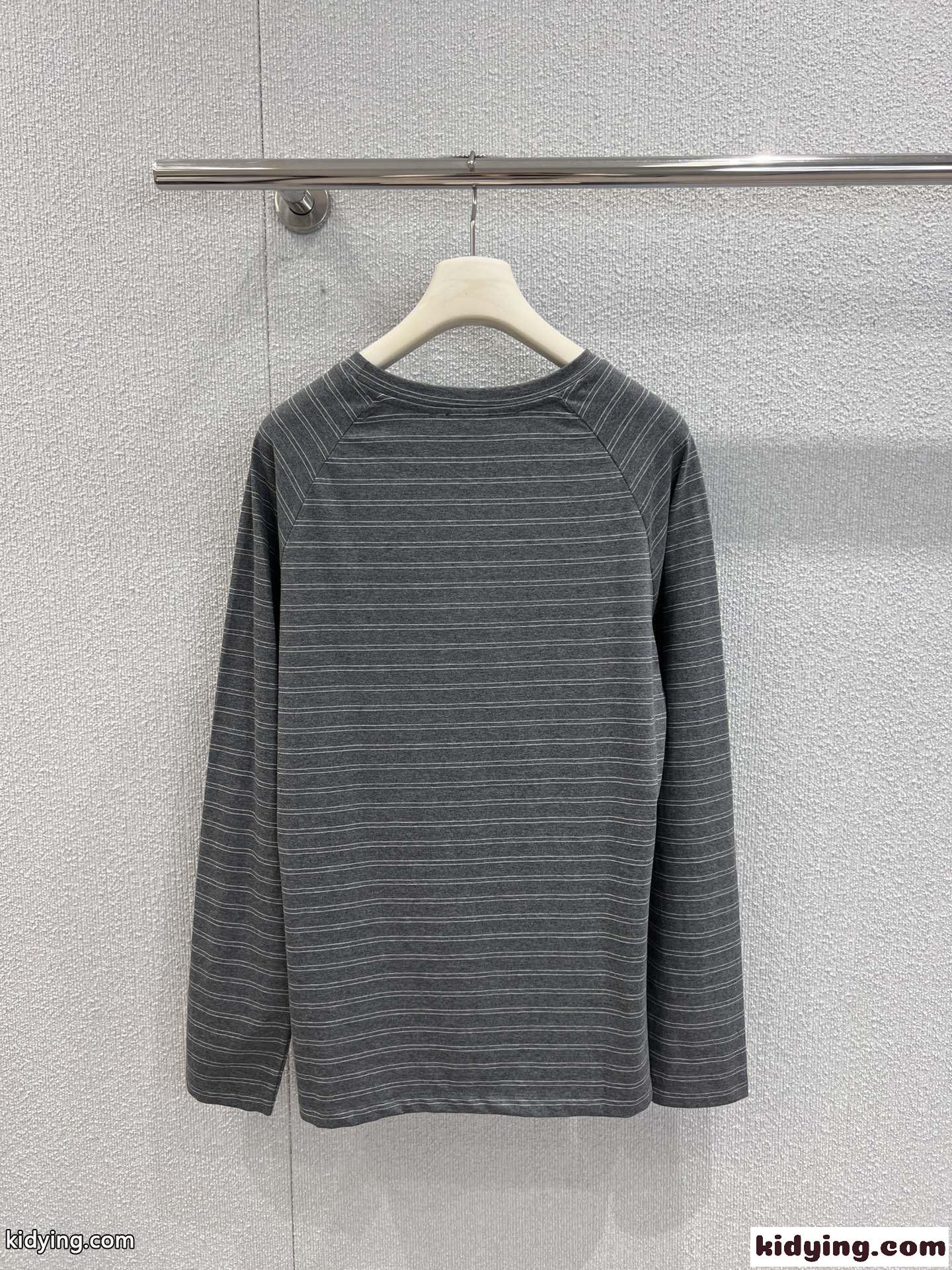 カジュアル 洗練された ロゴ刺繍 イヴ・サンローラン Tシャツ 偽物 コットン 長袖Tシャツ-0