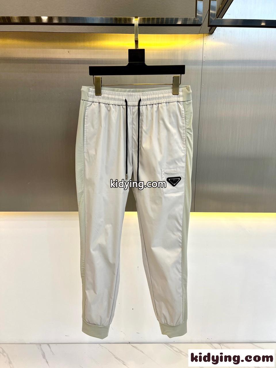 軽量 速乾 ストレッチ プラダ パンツ コピー メンズ カジュアルパンツ-1