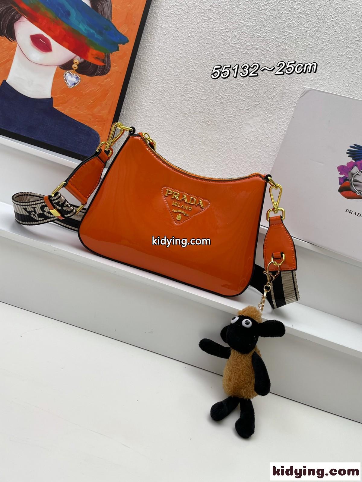 パテントレザー プラダ バッグ コピー 斜めがけ ショルダーバッグ オレンジ-0