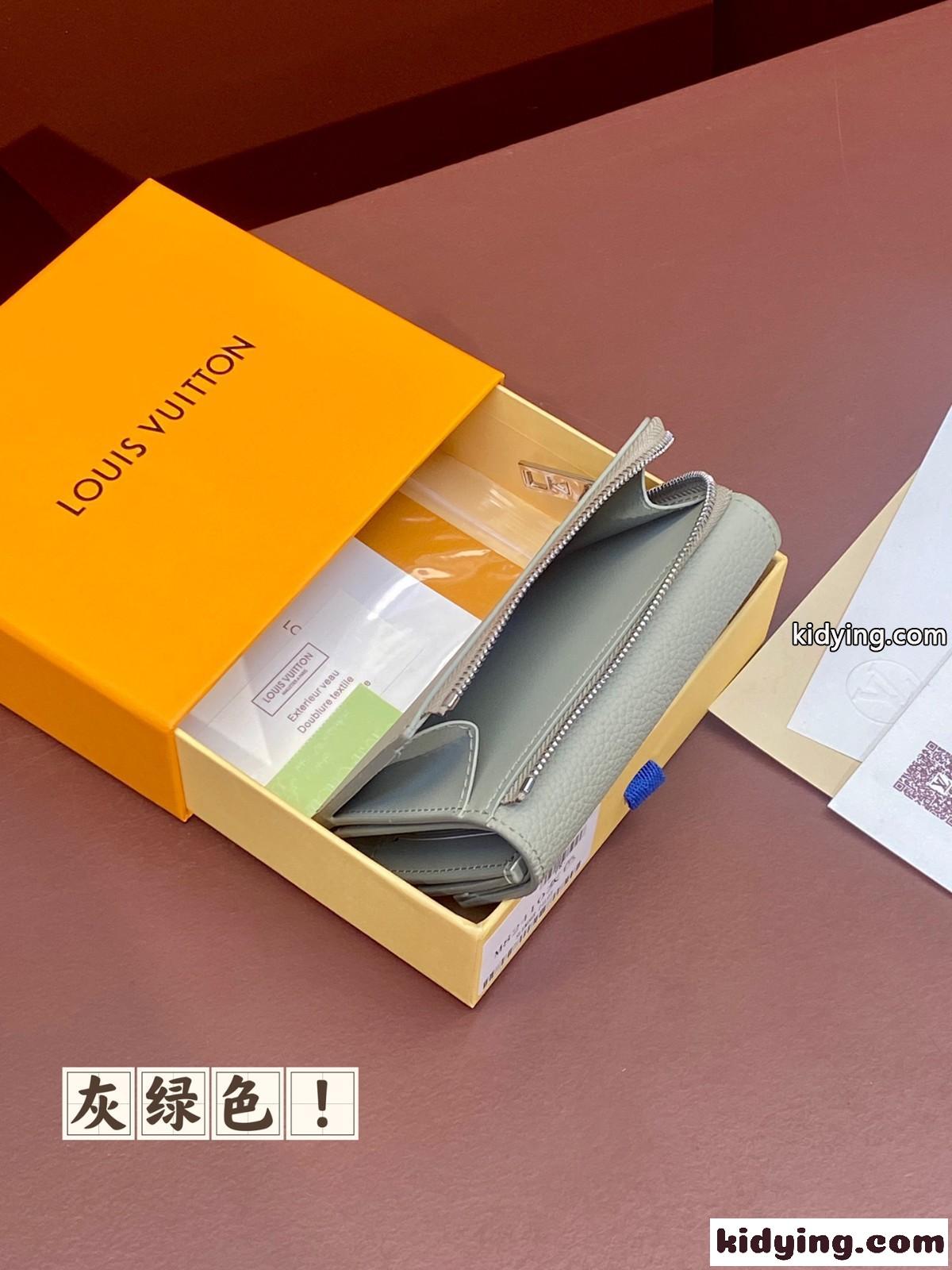 ルイヴィトン ポルトフォイユ・パイロット M82410 スーパーコピー ウォレット グレー-4