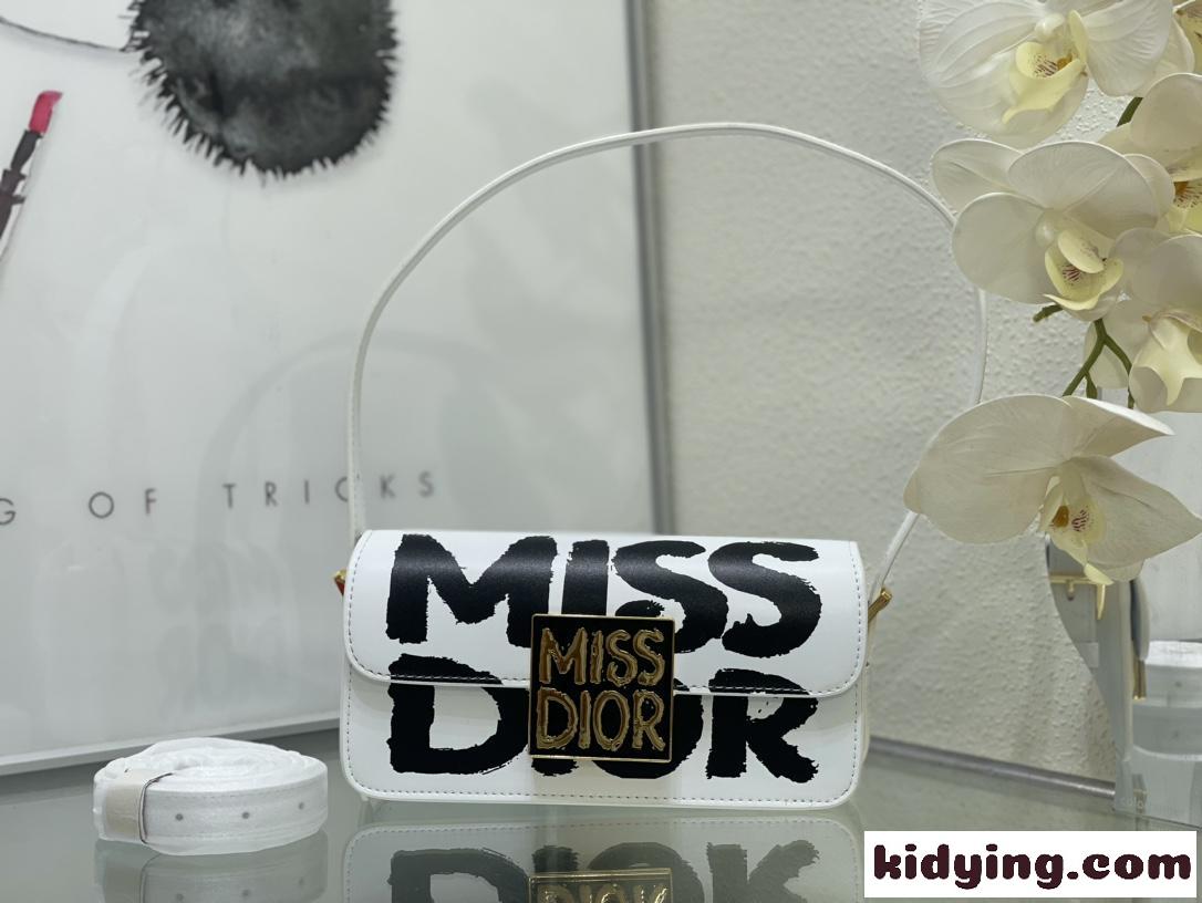 クリスチャン・ディオール バッグ コピー Miss Dior フラップバッグ ホワイト-1
