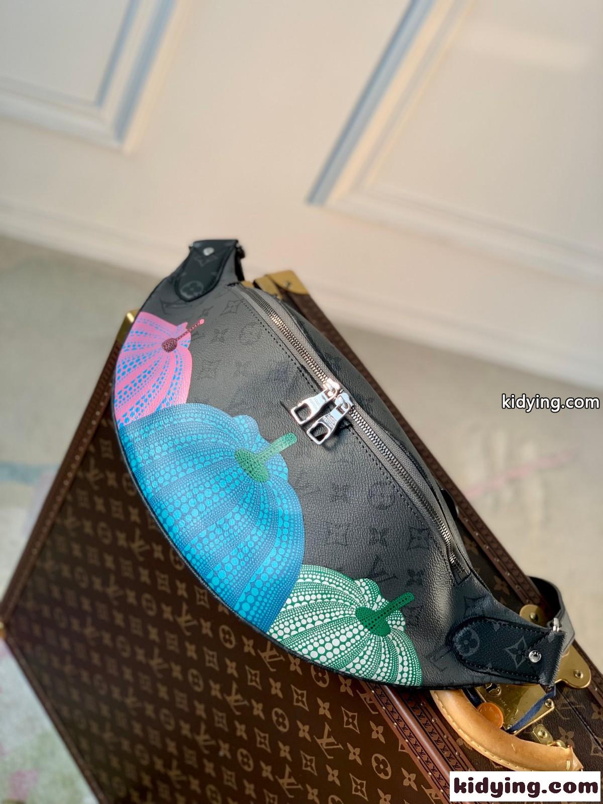 M46436 LV × YK マキシ・バムバッグ ルイヴィトン バッグ コピー ショルダーバッグ-1