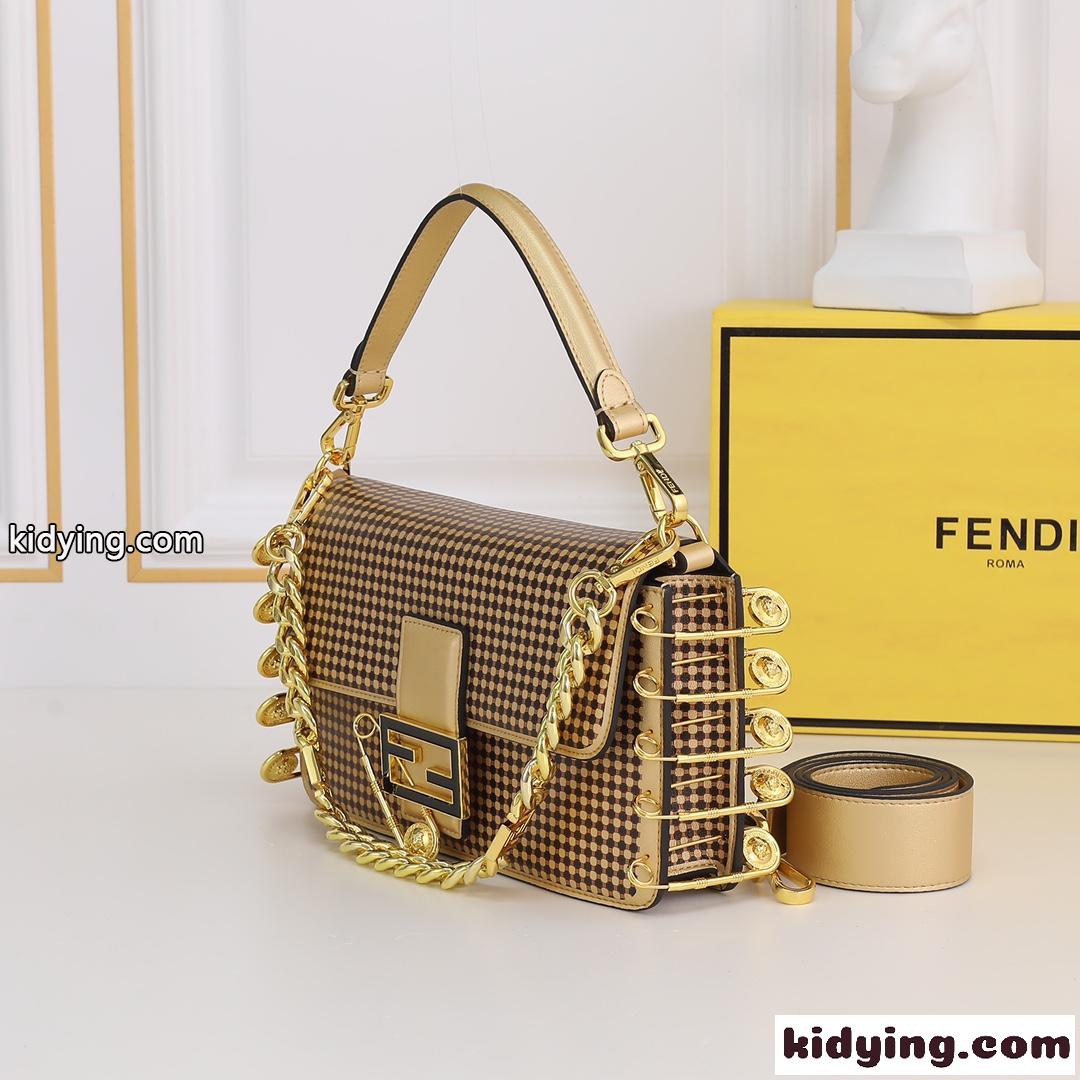 VERSACE by FENDI セーフティーピンブローチバゲット フェンディ バッグ コピー ショルダーバッグ-4