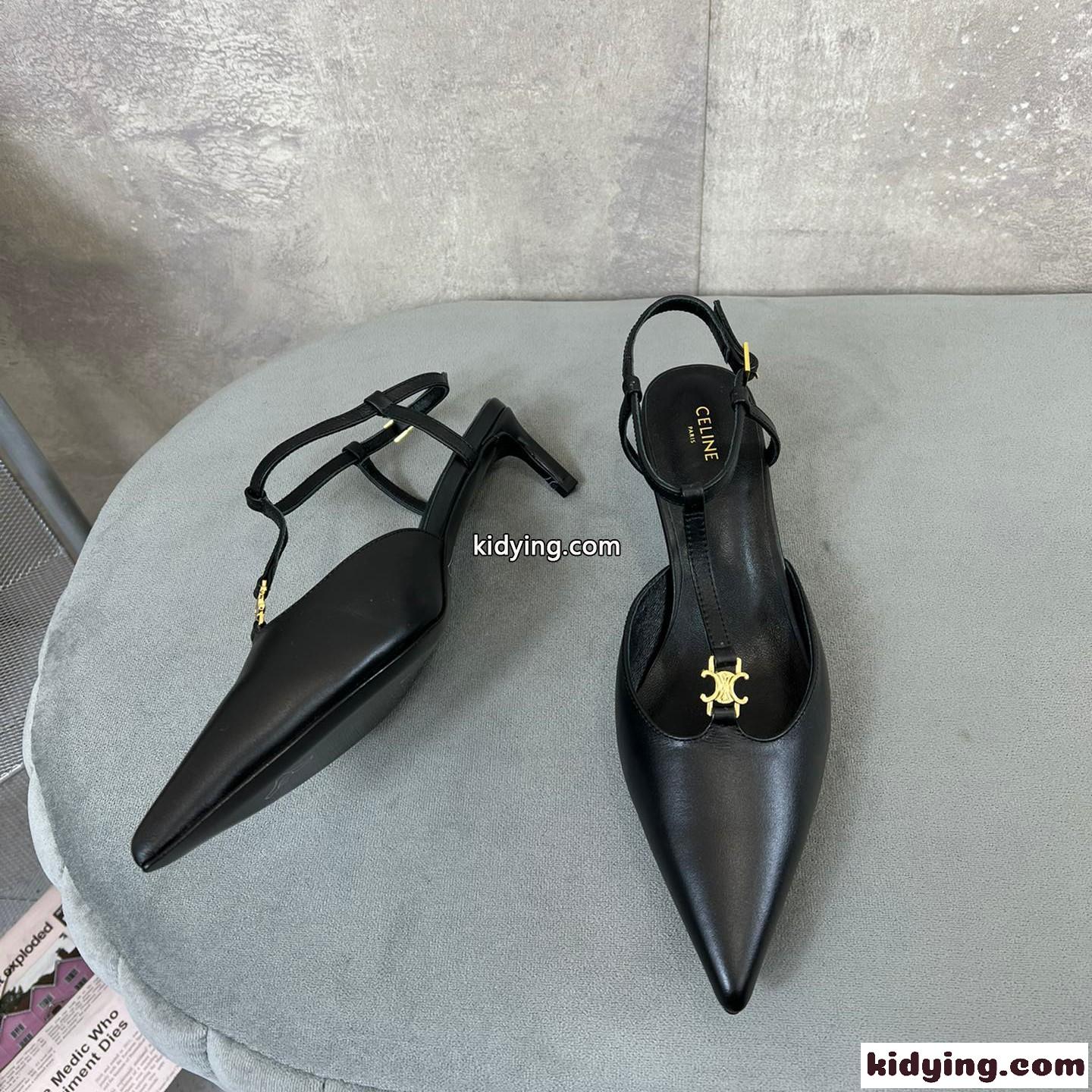 CELINE キトゥン ストラップ トリオンフ パンプス コピー レディース 大人 エレガント-2