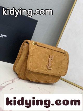 MONOGRAMの前にかぶせられた手袋にはイブサンローラン バッグ 通販 コピー V字型の縫い代と皮革包装型のYSL文字マークがつけられる-4