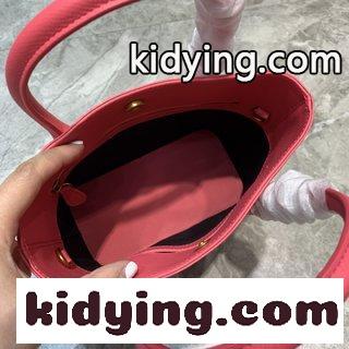 貝殻バッグは同シリーズでまた新品になり バレンシアガ バック 可愛い コピー BALENCIAGAが流行して登場した-0