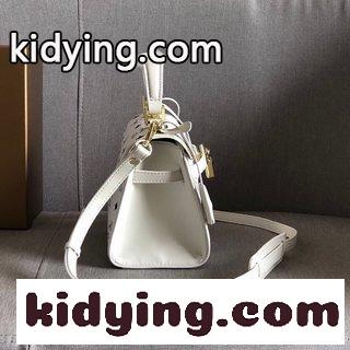 Kellyケリーmini斜めがけバッグはMCMデザインの長い歴史と伝統を表現している エムシーエム カバン コピー-3