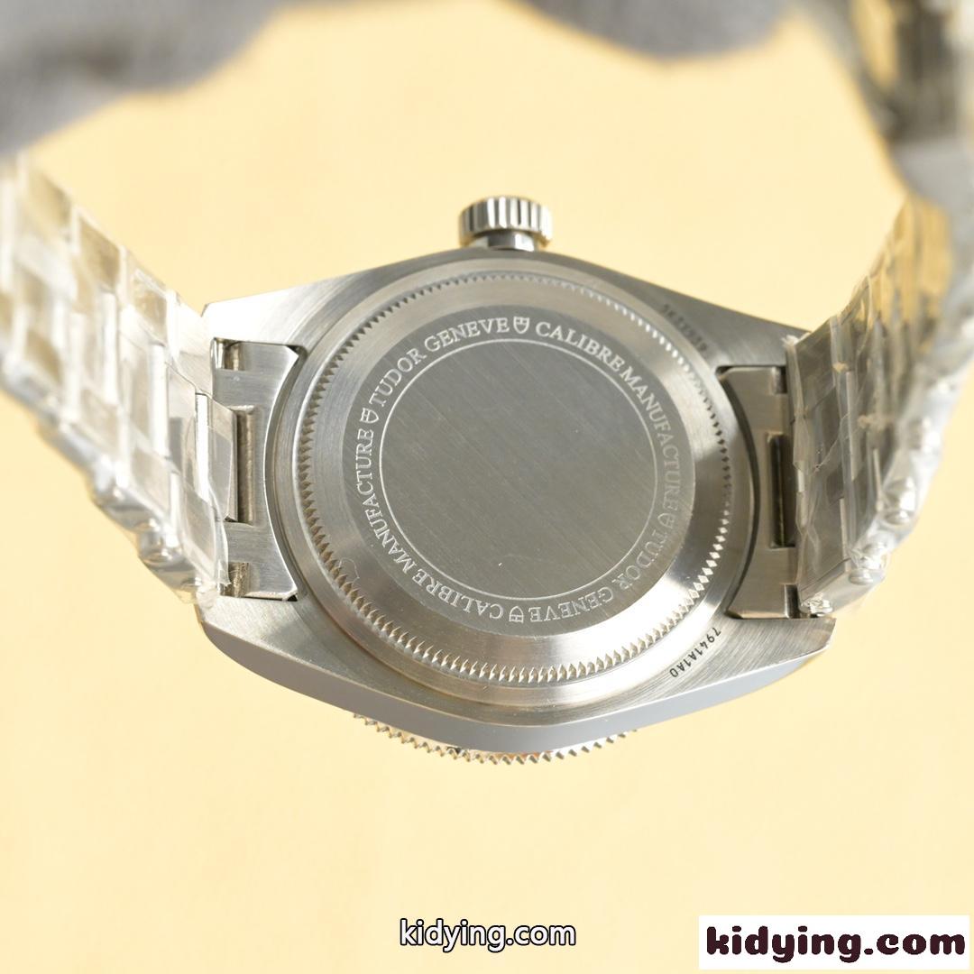 目を引く エレガント クラシック チューダー 時計 コピー 41mm メンズウォッチ-1