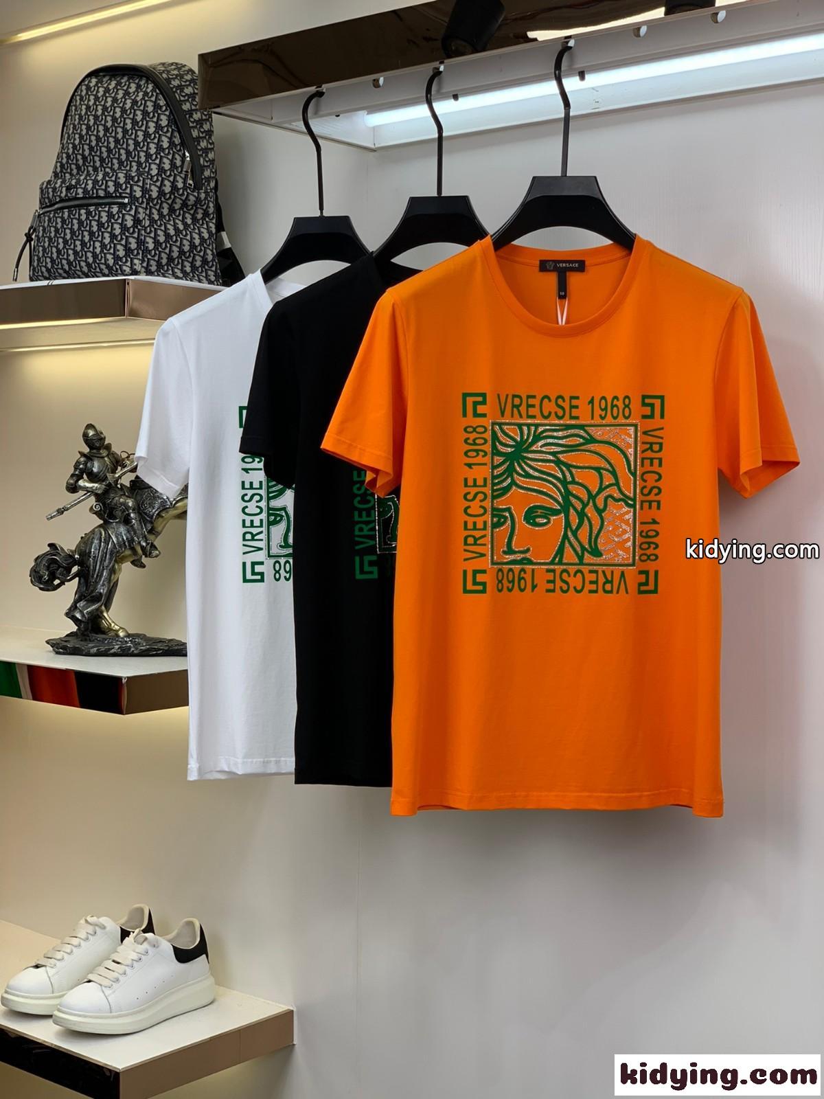 定番 3色あり クルーネック プリント 柔らかい ヴェルサーチェ 半袖Tシャツ コピー おしゃれ 快適 トップス-0