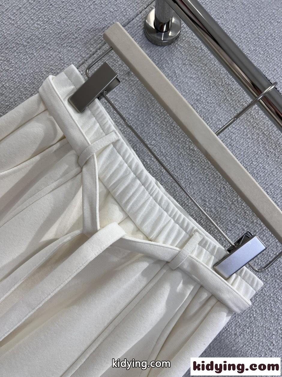ロエベ パンツ 偽物 ベルト付き リラックス 裏起毛 ワイドパンツ オフホワイト-2