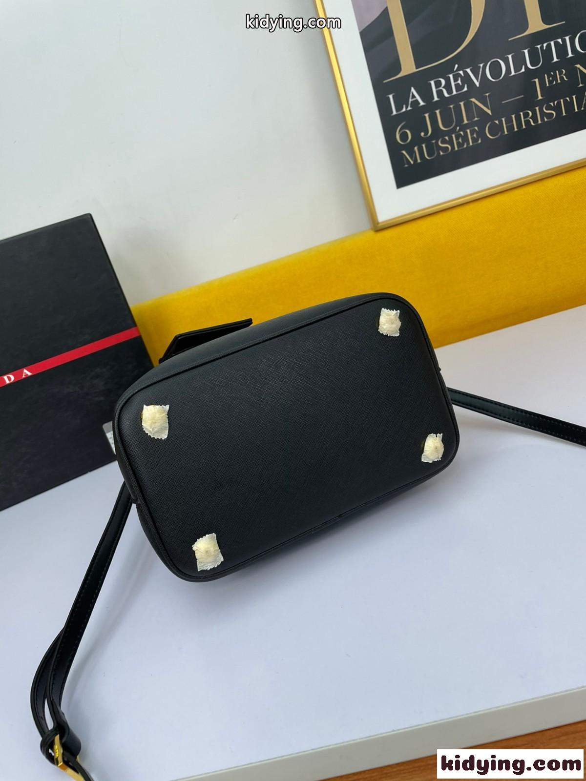 パニエ サフィアーノレザーバッグ プラダ バッグ コピー レディース トートバッグ ブラック-2