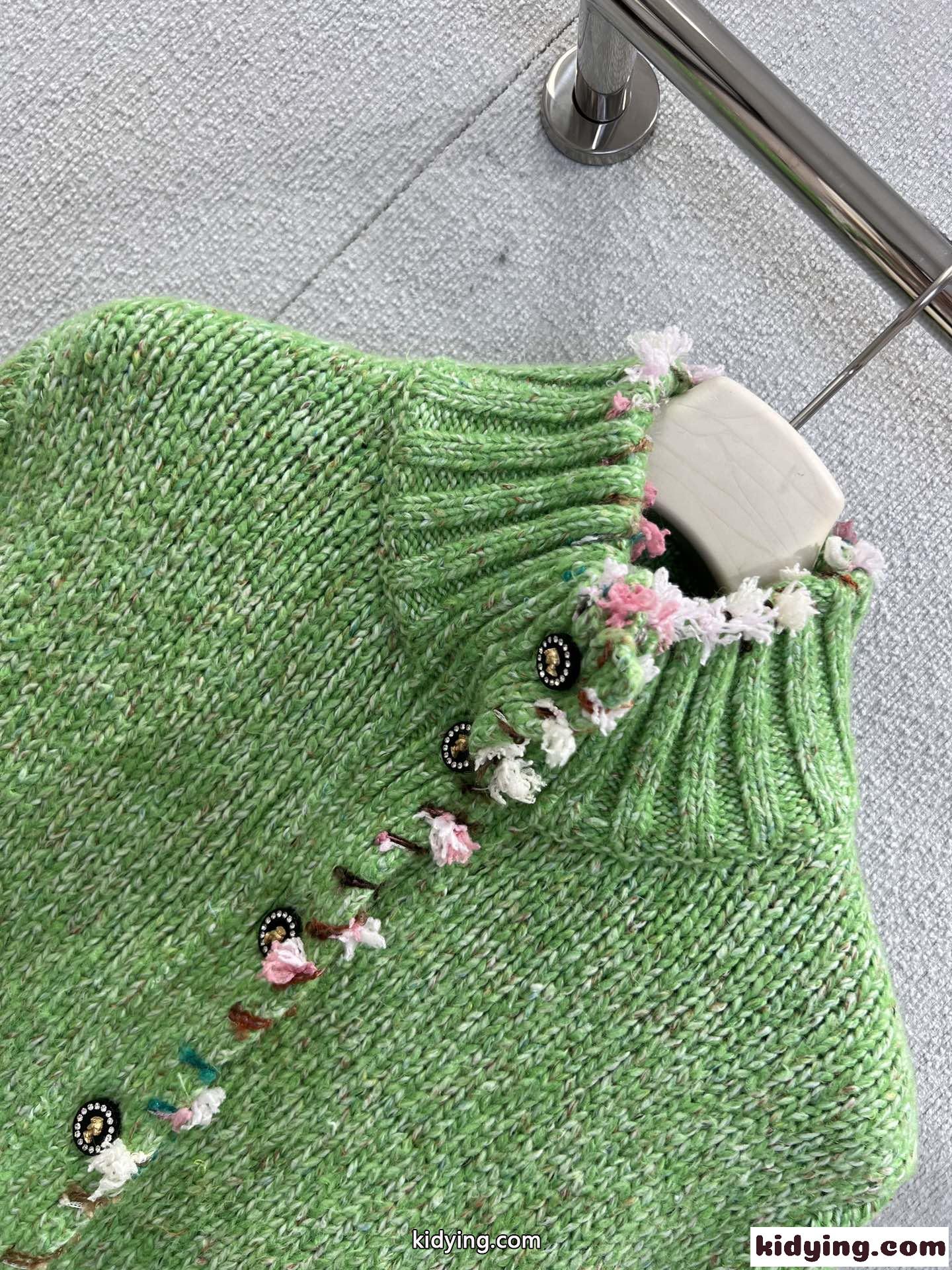 目を引く カシミヤ ニットカーディガン シャネル ニット コピー グリーン-2