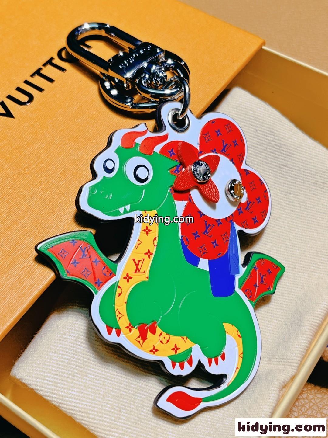 バッグチャーム・LV ドラゴン ヴィヴィエンヌ ルイヴィトン キーホルダー コピー-2