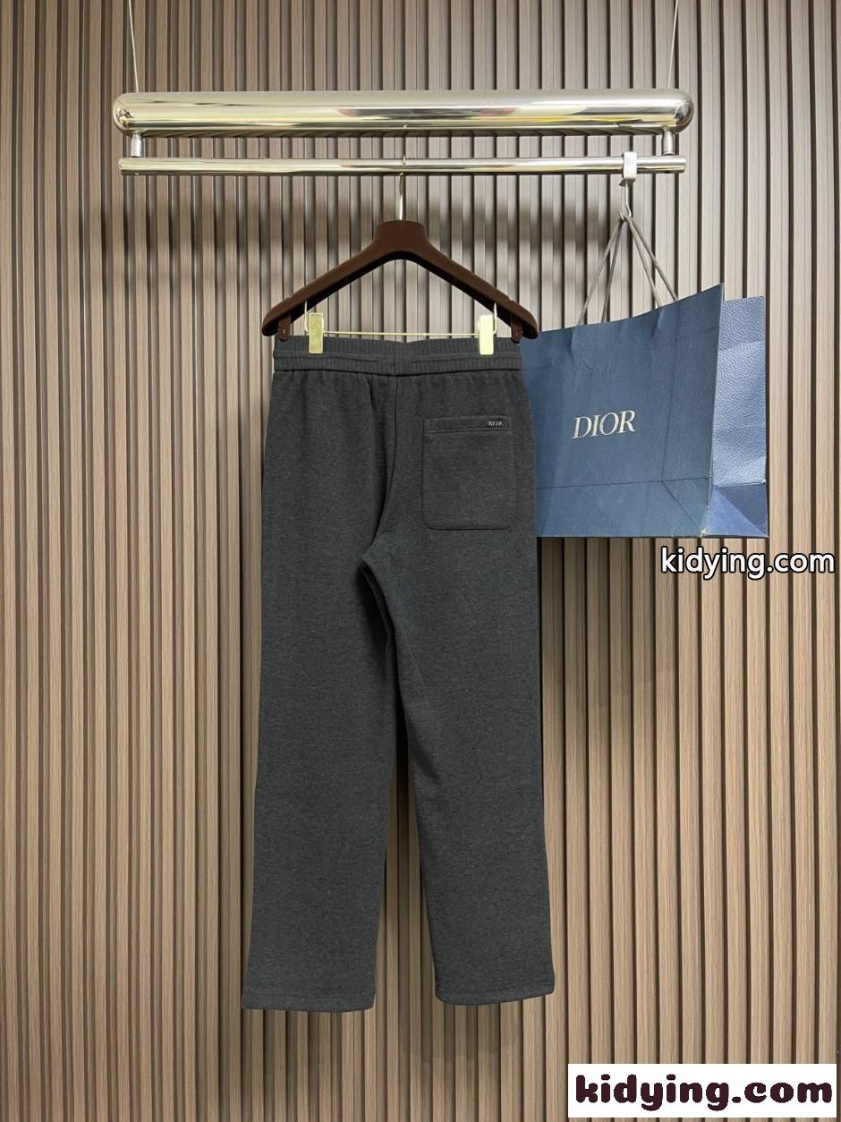 秋冬 カジュアル ストレートパンツ エルメネジルド・ゼニア パンツ 偽物 ダークグレー-1