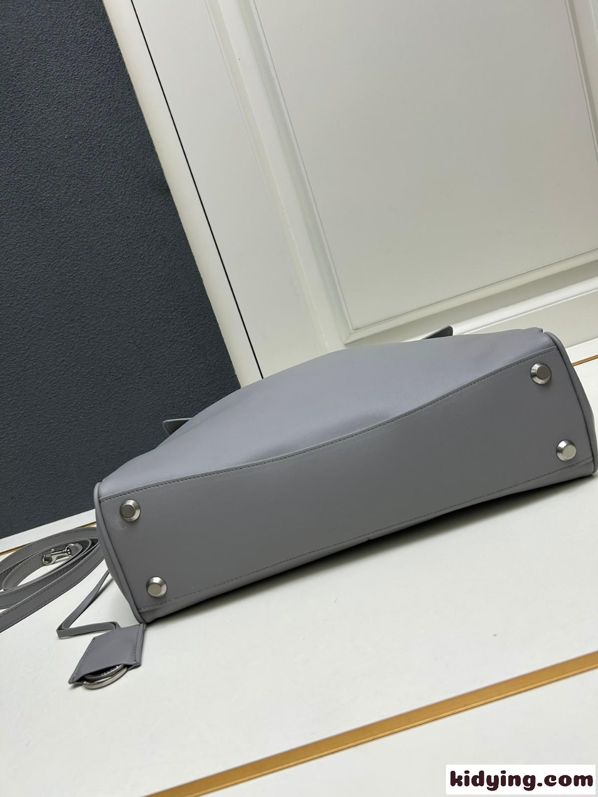 人気 バレンシアガ ロデオ ミディアム ハンドバッグ コピー グレーxシルバー金具-2
