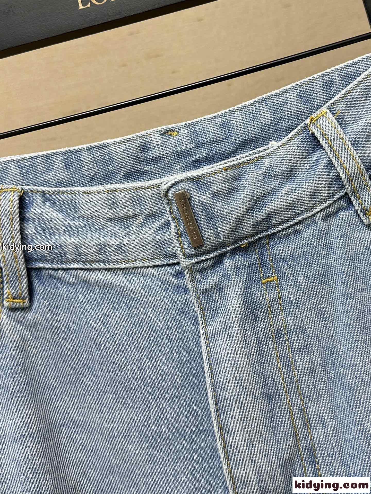 飽きのこない おしゃれ カーペンターデニムショートパンツ ジバンシィ パンツ コピー-2