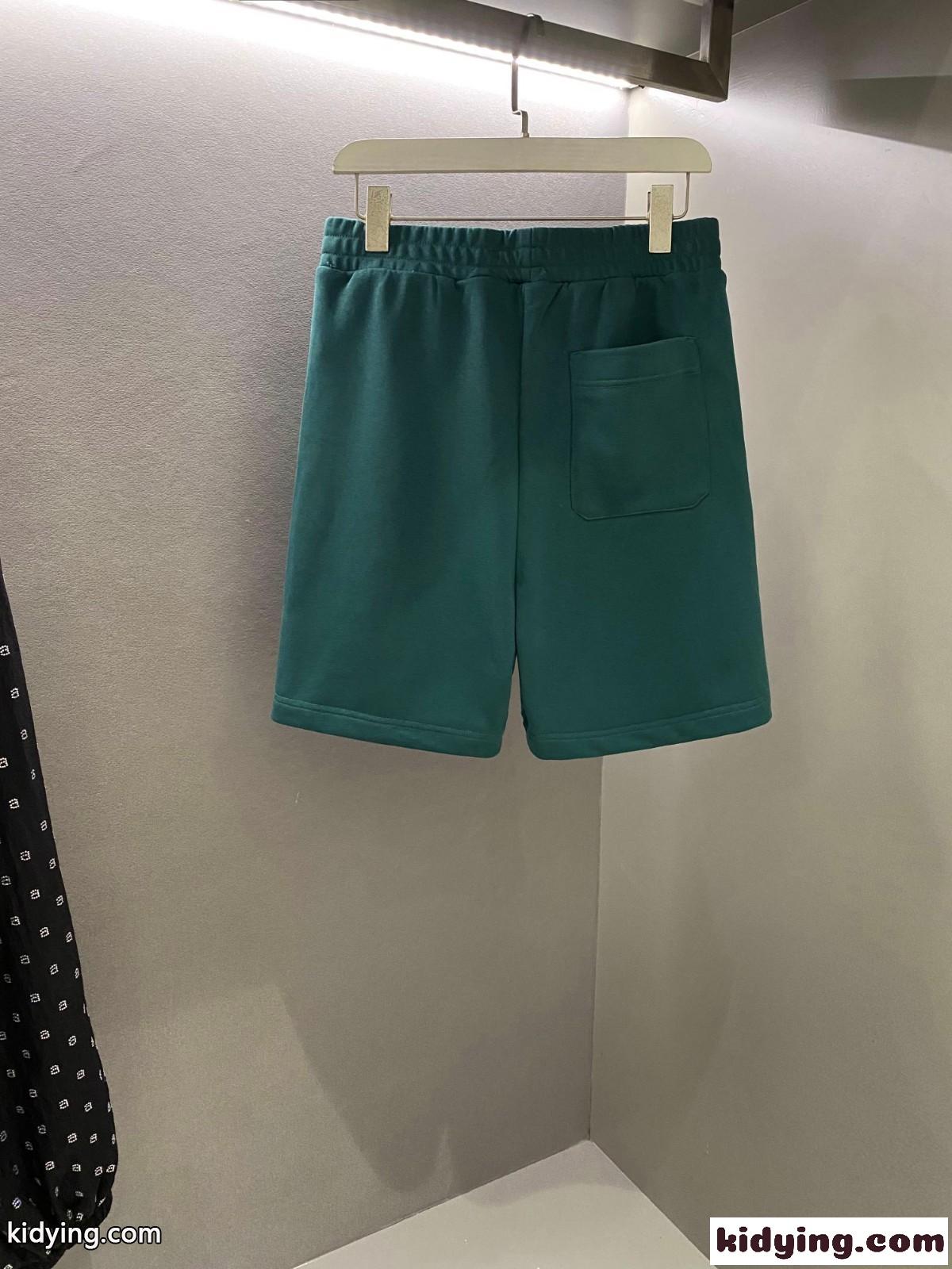 人気 Vロゴ プリント バミューダショートパンツ ヴァレンティノ パンツ コピー メンズ-1