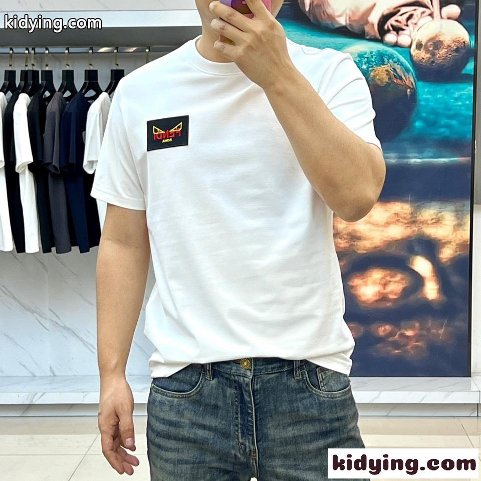 シンプル 合わせやすい 半袖Tシャツ フェンディ Tシャツ コピー クルーネック ホワイト-1