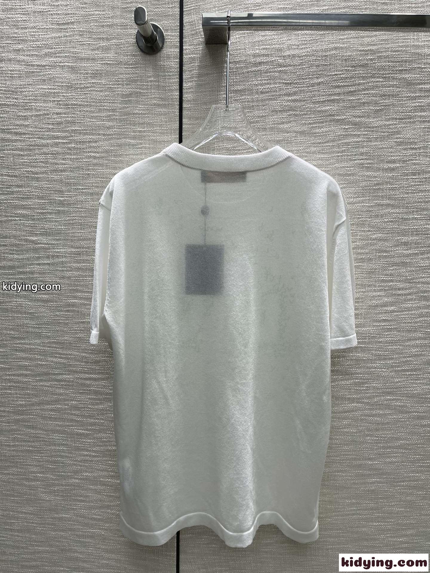 カジュアル ゆったり 着心地抜群 クルーネック 刺繍 半袖 ルイ・ヴィトン Tシャツ コピー おしゃれ ホワイト ブラック-2