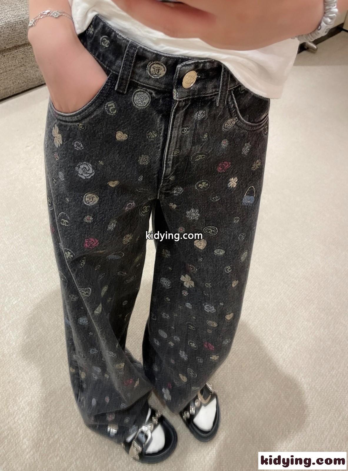 スタイリッシュ 総柄 デニムパンツ シャネル ジーンズ コピー  レディース-5