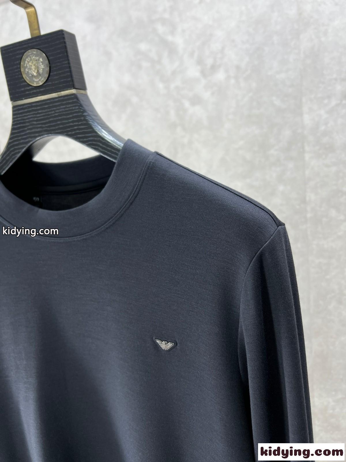 合わせやすい シンプル アルマーニ Tシャツ コピー クルーネック 長袖Tシャツ-0