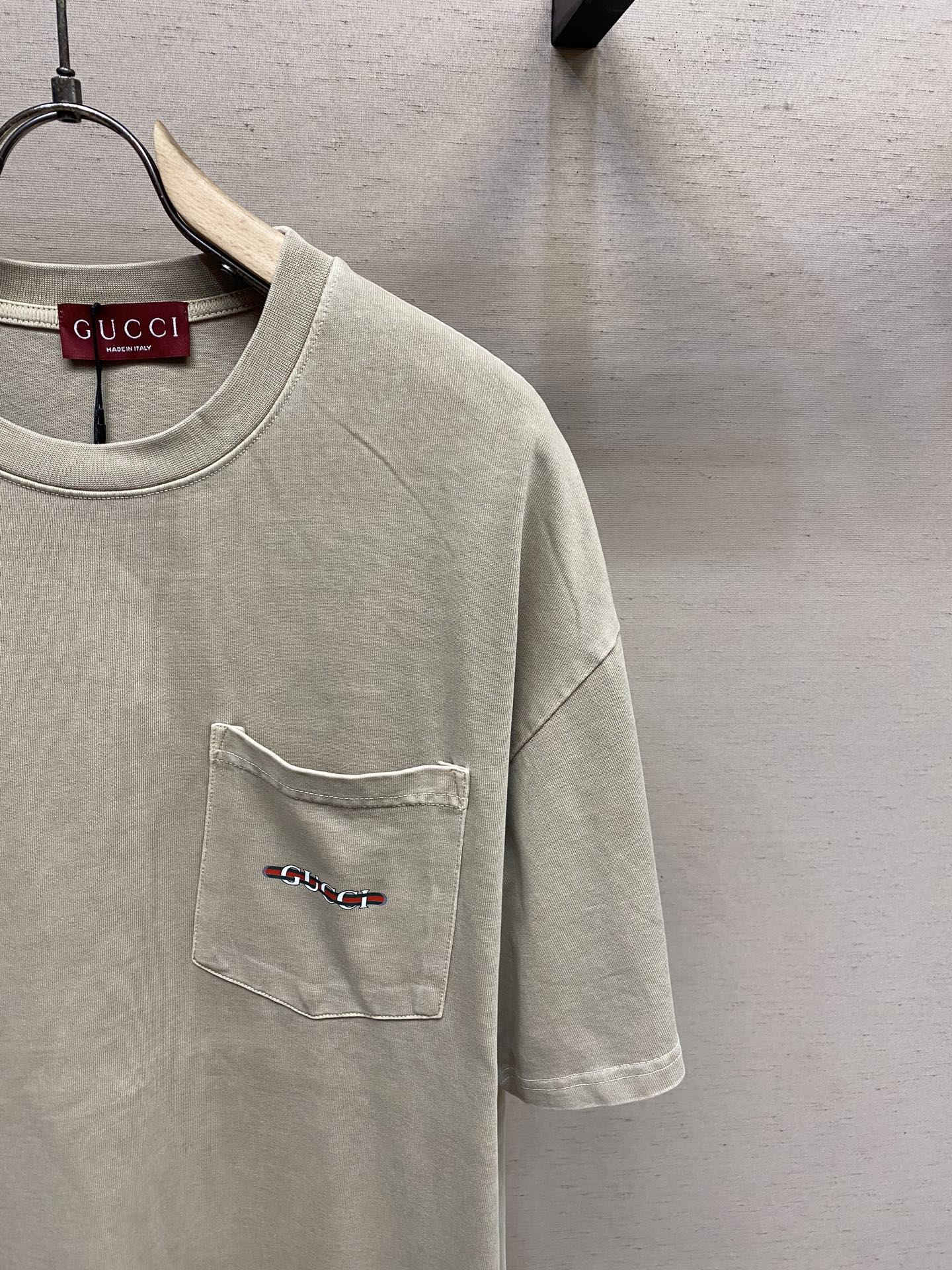 カジュアル 合わせやすい クルーネック 半袖Tシャツ グッチ Tシャツ 偽物 トップス-2