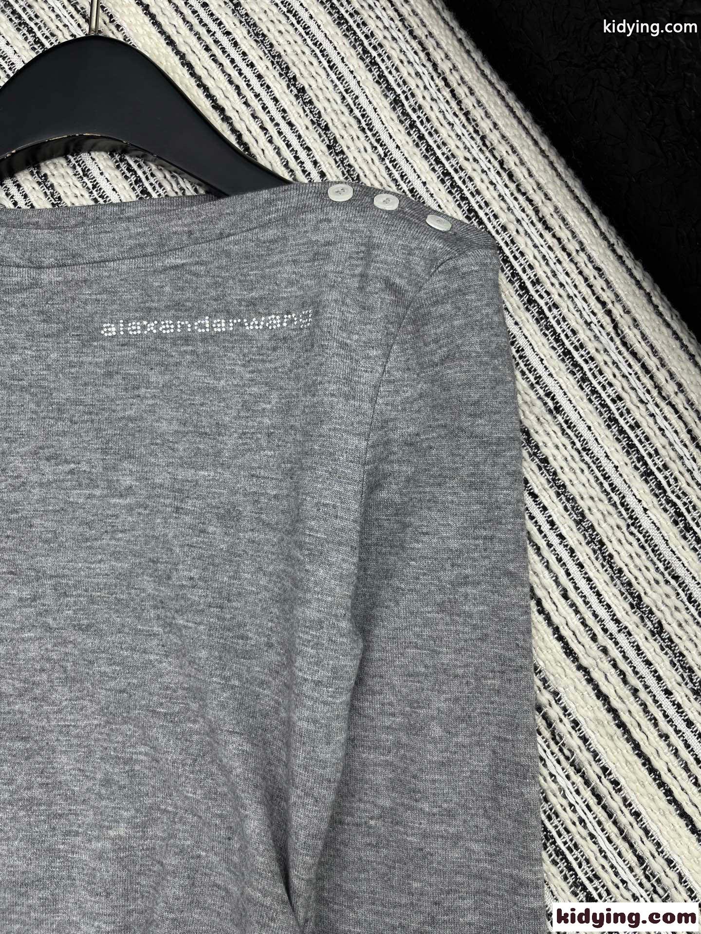 アレキサンダーワング Tシャツ コピー 洗練された エレガント ラインストーンロゴ カットソー グレー-1