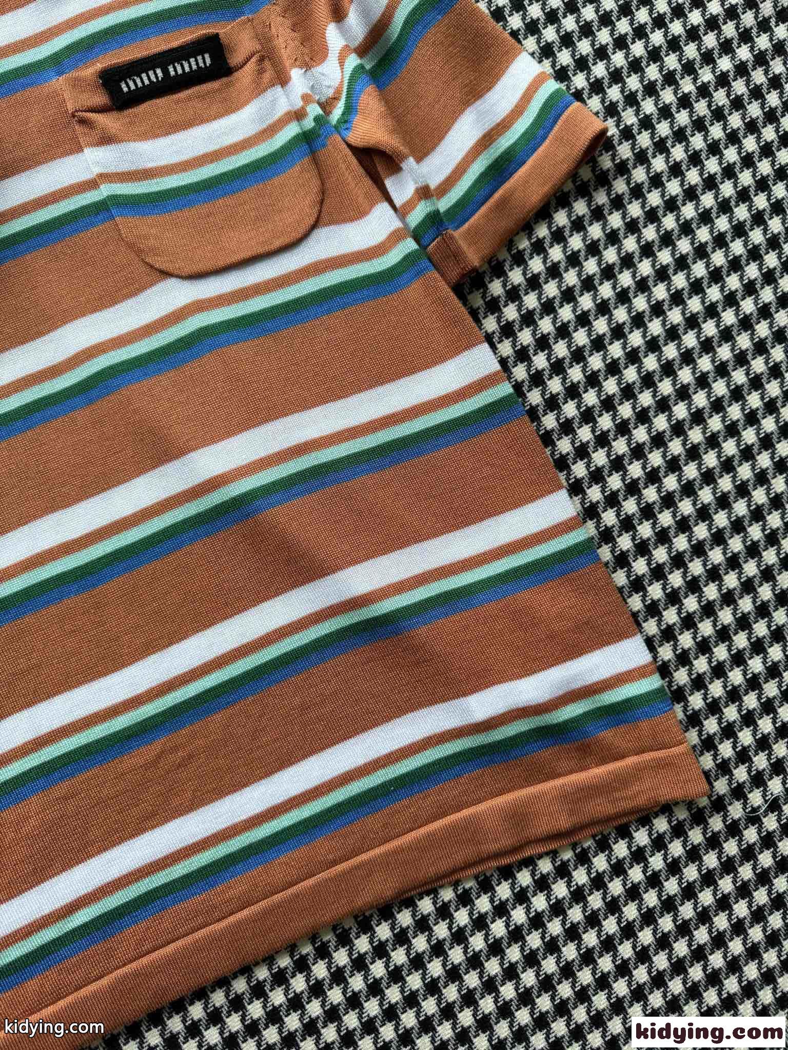 ミュウミュウ Tシャツ コピー レディース カジュアル 人気 ストライプ 半袖Tシャツ-3