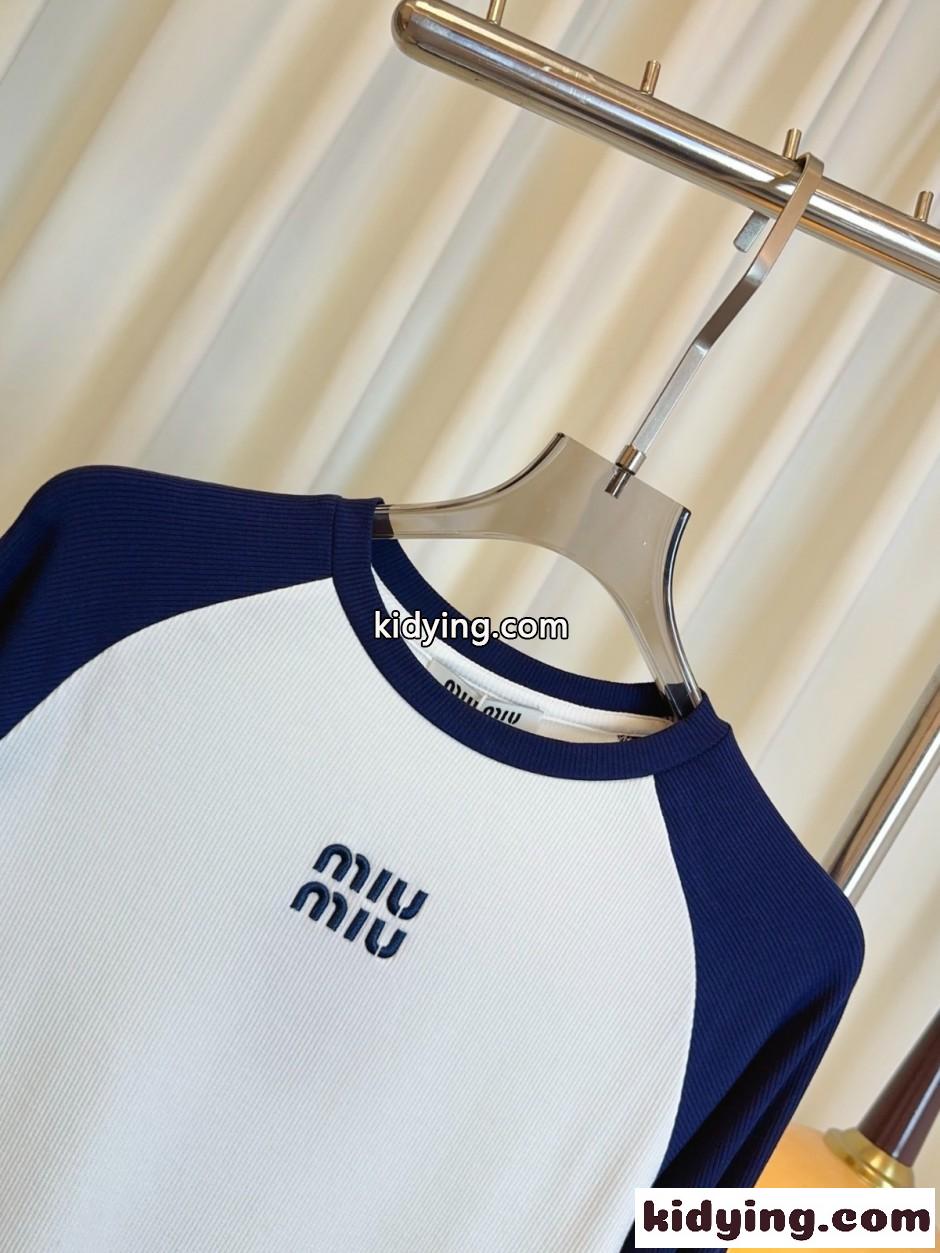 ロゴ刺繍 ラグラン ロングスリーブTシャツ ミュウミュウ Tシャツ 偽物-4