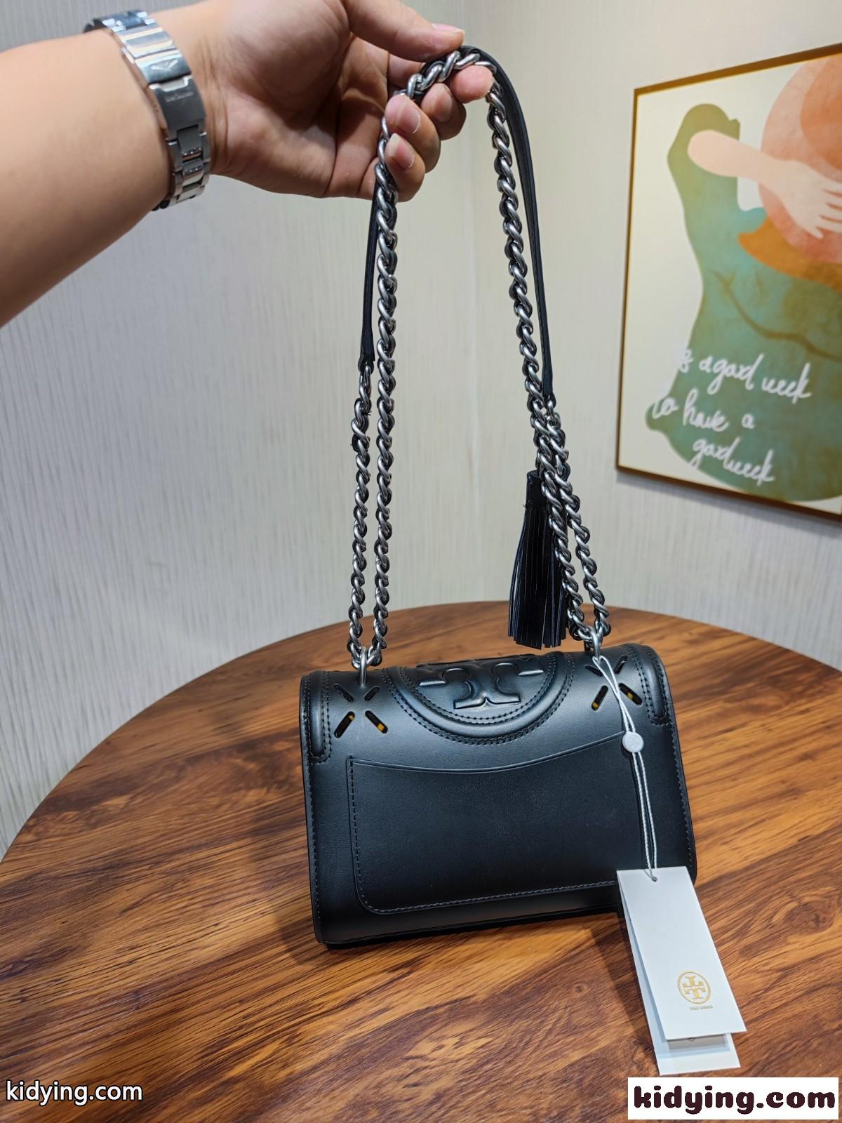 人気 ショルダーバッグ おしゃれ 斜め掛け 可愛い タッセル レディース トリー バーチ バッグ コピー カバン-2