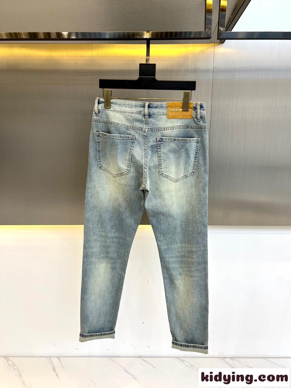 カジュアル 合わせやすい デニムパンツ アルマーニ ジーンズ コピー メンズ-1