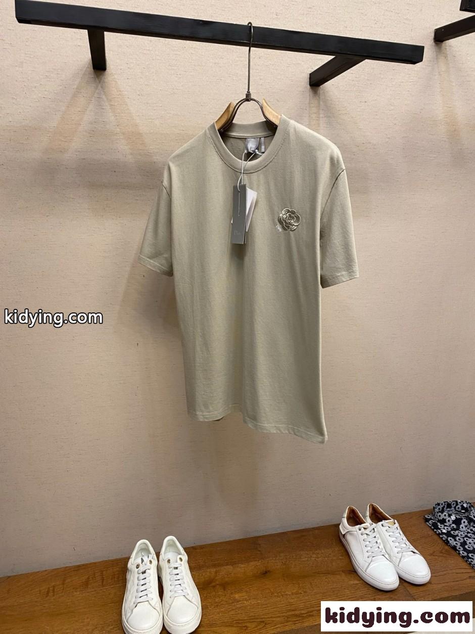 シンプル フラワー刺繡 半袖Tシャツ クリスチャン・ディオール Tシャツ 偽物 カーキ-0