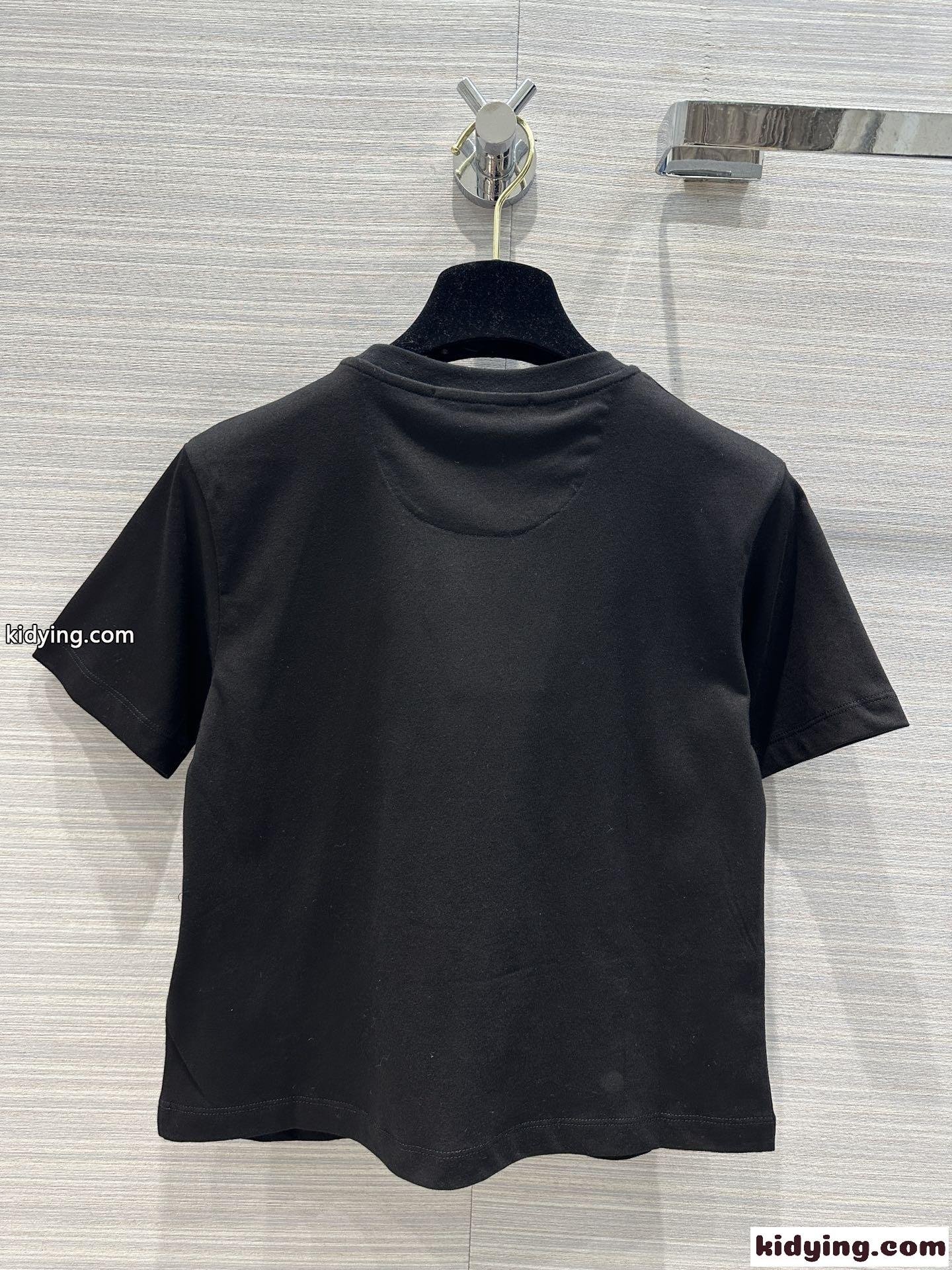 春夏 定番 カジュアル おしゃれ クロップド 半袖Tシャツ フェンディ Tシャツ コピー ブラック-4