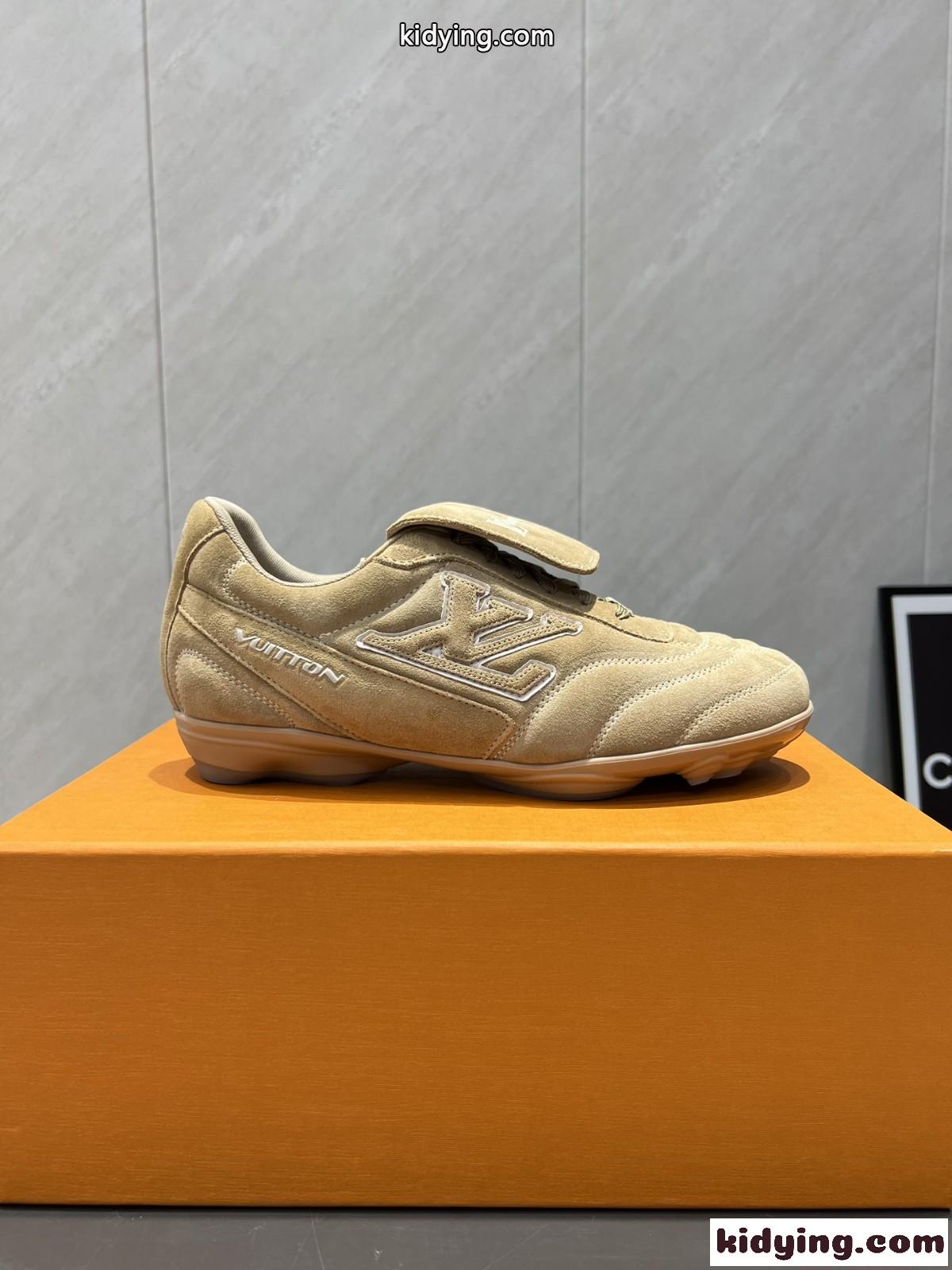 お洒落 LV フットプリント サッカー ルイヴィトン スニーカー スーパーコピー カーキ-0