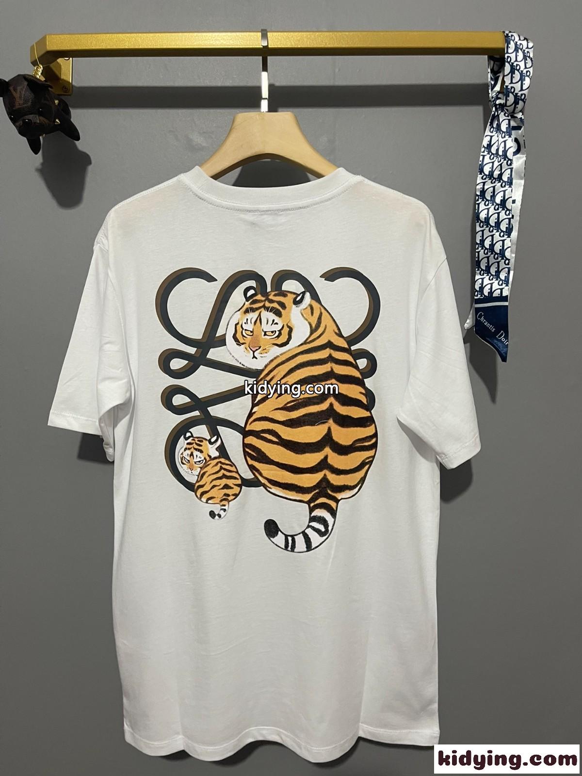 人気 ゆったり 体型カバー 着痩せ ロエベ tシャツ コピー ラウンドネック ロゴ プリント コットン カジュアル-3
