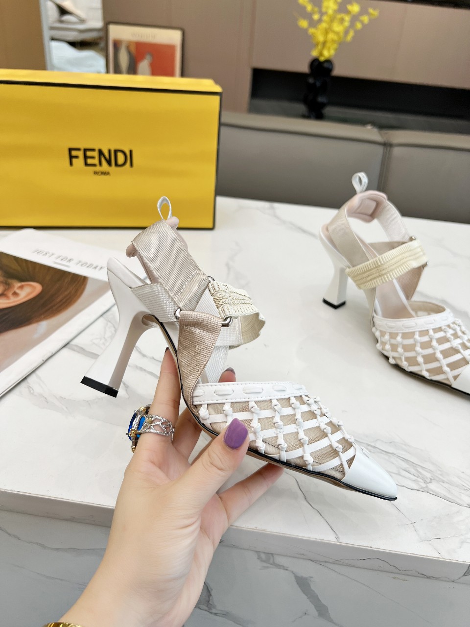 8.5cm インターレースレザー スリングバックシューズ フェンディ シューズ コピー ホワイト-2