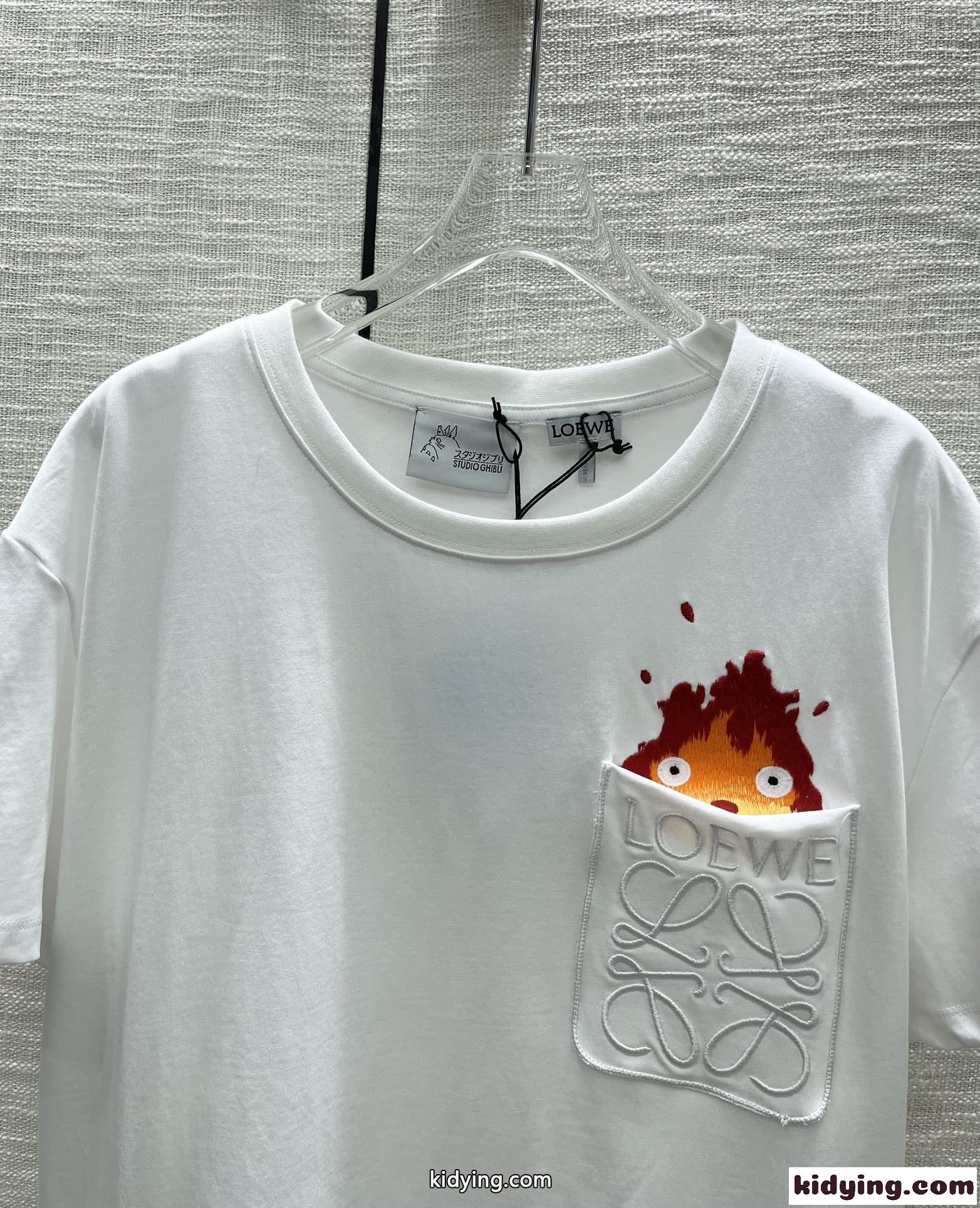 春夏新作～カルシファー ポケット 半袖Tシャツ ロエベ Tシャツ コピー クルーネック-1