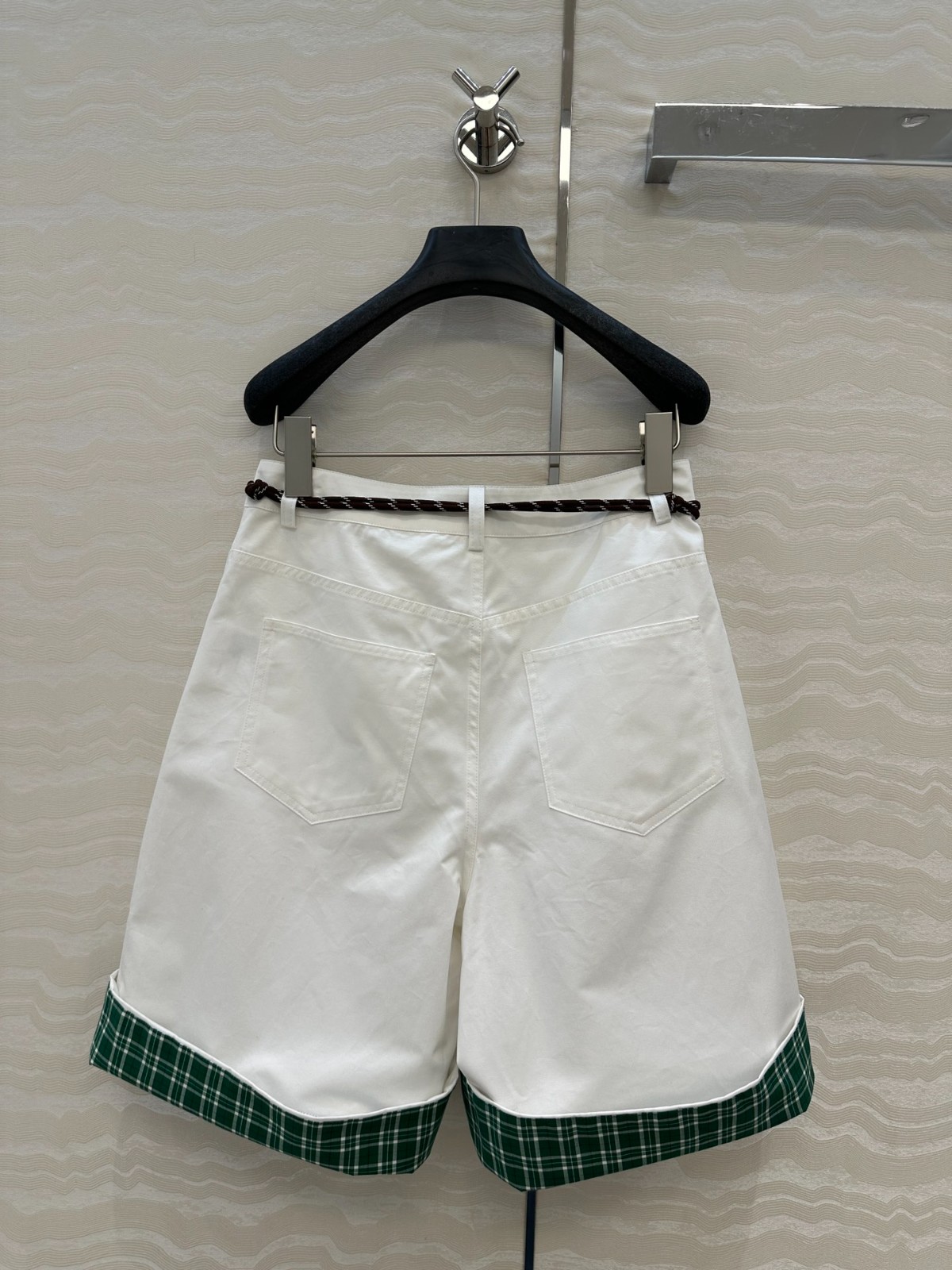 洗練された ゆったり ショートパンツ ミュウミュウ パンツ コピー ホワイト-4
