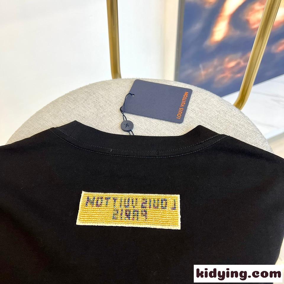 定番 ロゴ入り クルーネック 半袖Tシャツ ルイ・ヴィトン Tシャツ コピー ブラック-5